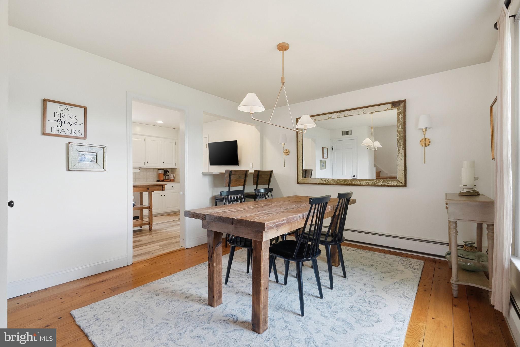 HUMMINGBIRD FARM - Residential