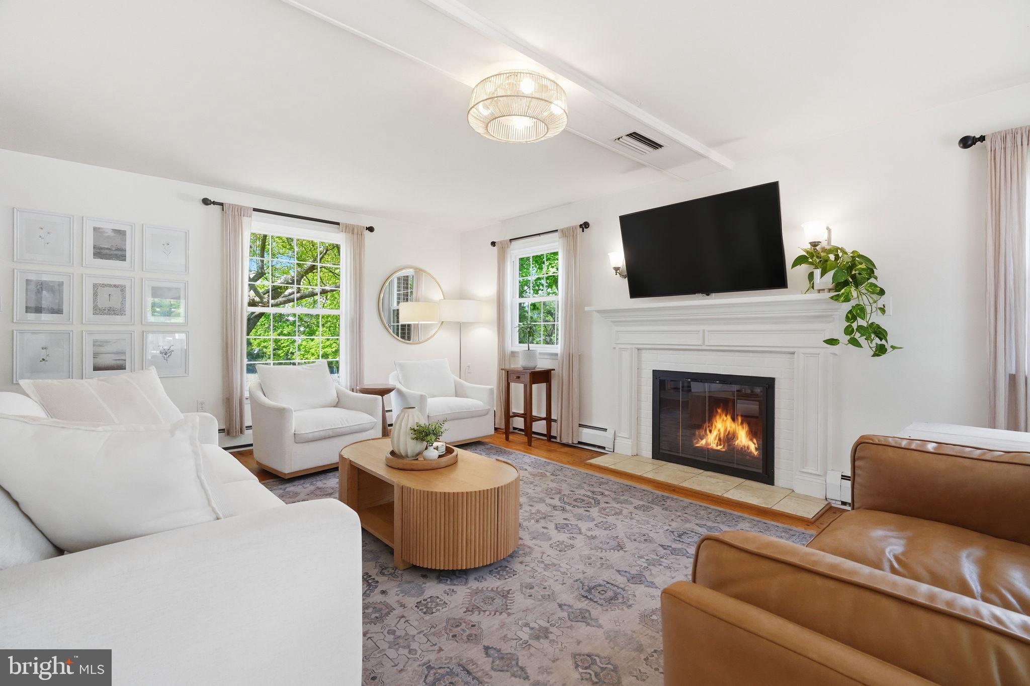 HUMMINGBIRD FARM - Residential