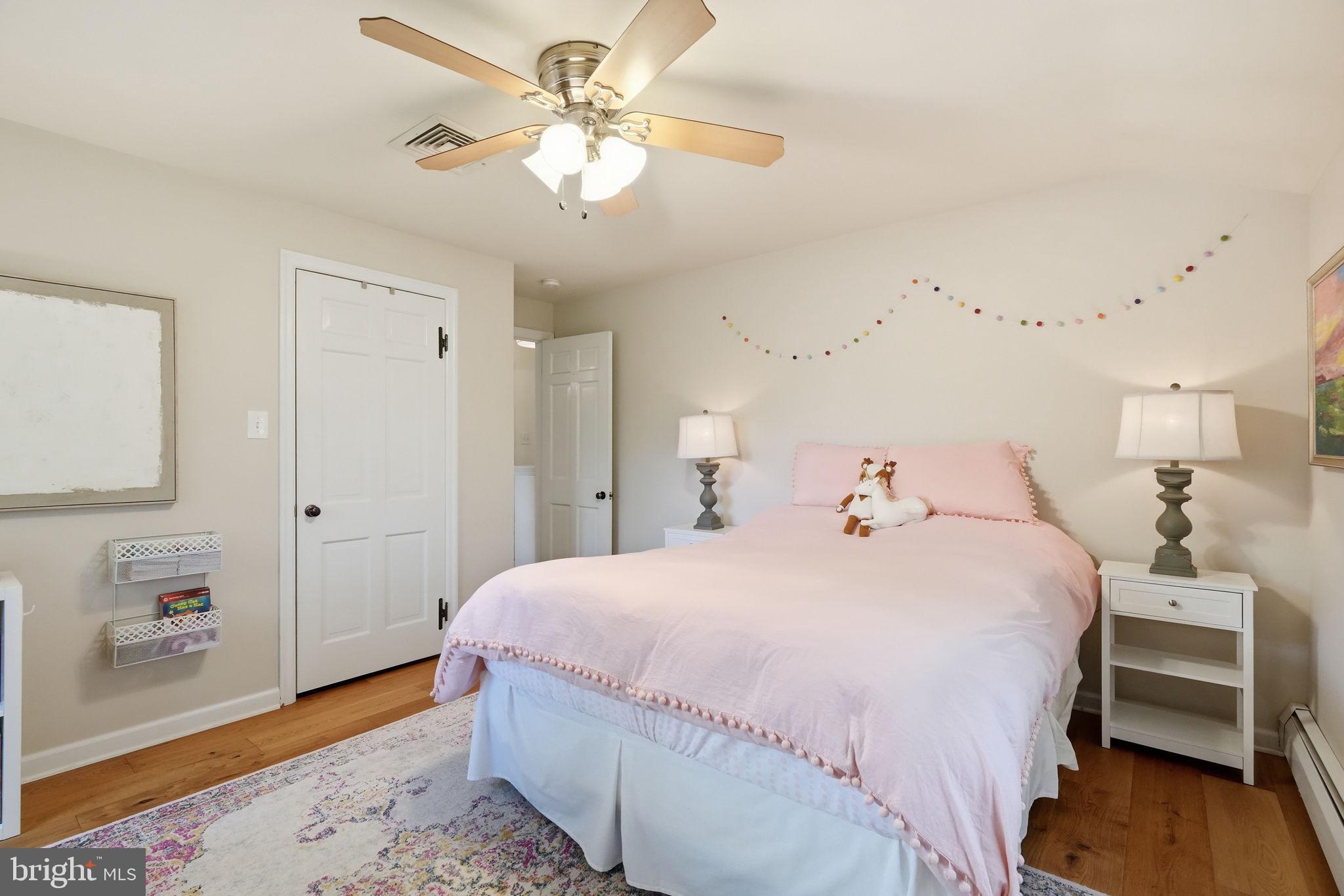 HUMMINGBIRD FARM - Residential