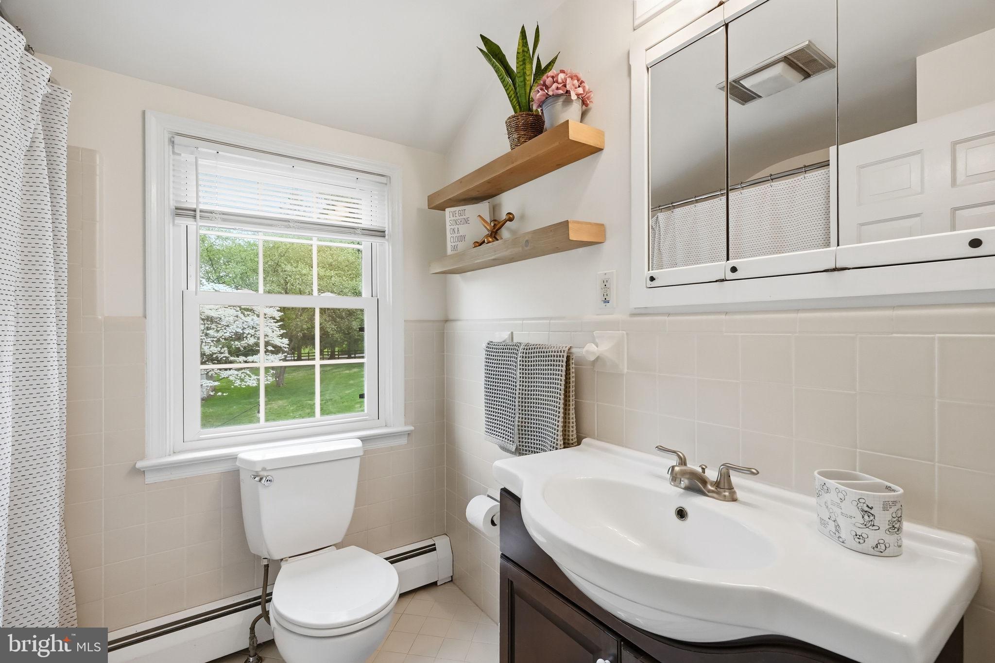 HUMMINGBIRD FARM - Residential