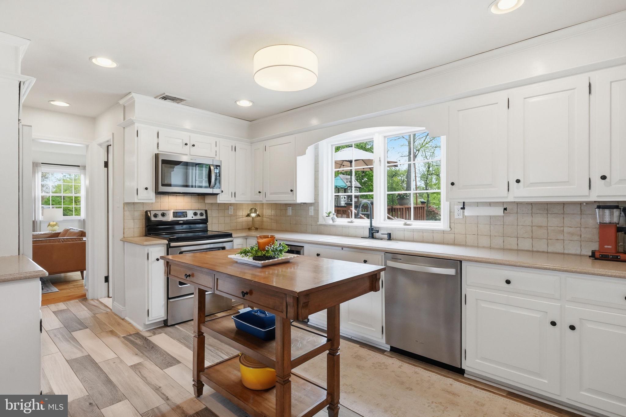 HUMMINGBIRD FARM - Residential