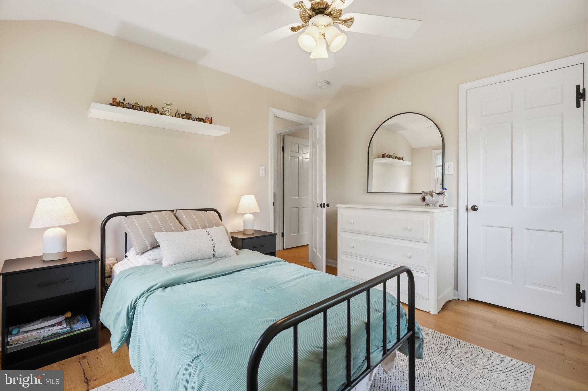 HUMMINGBIRD FARM - Residential
