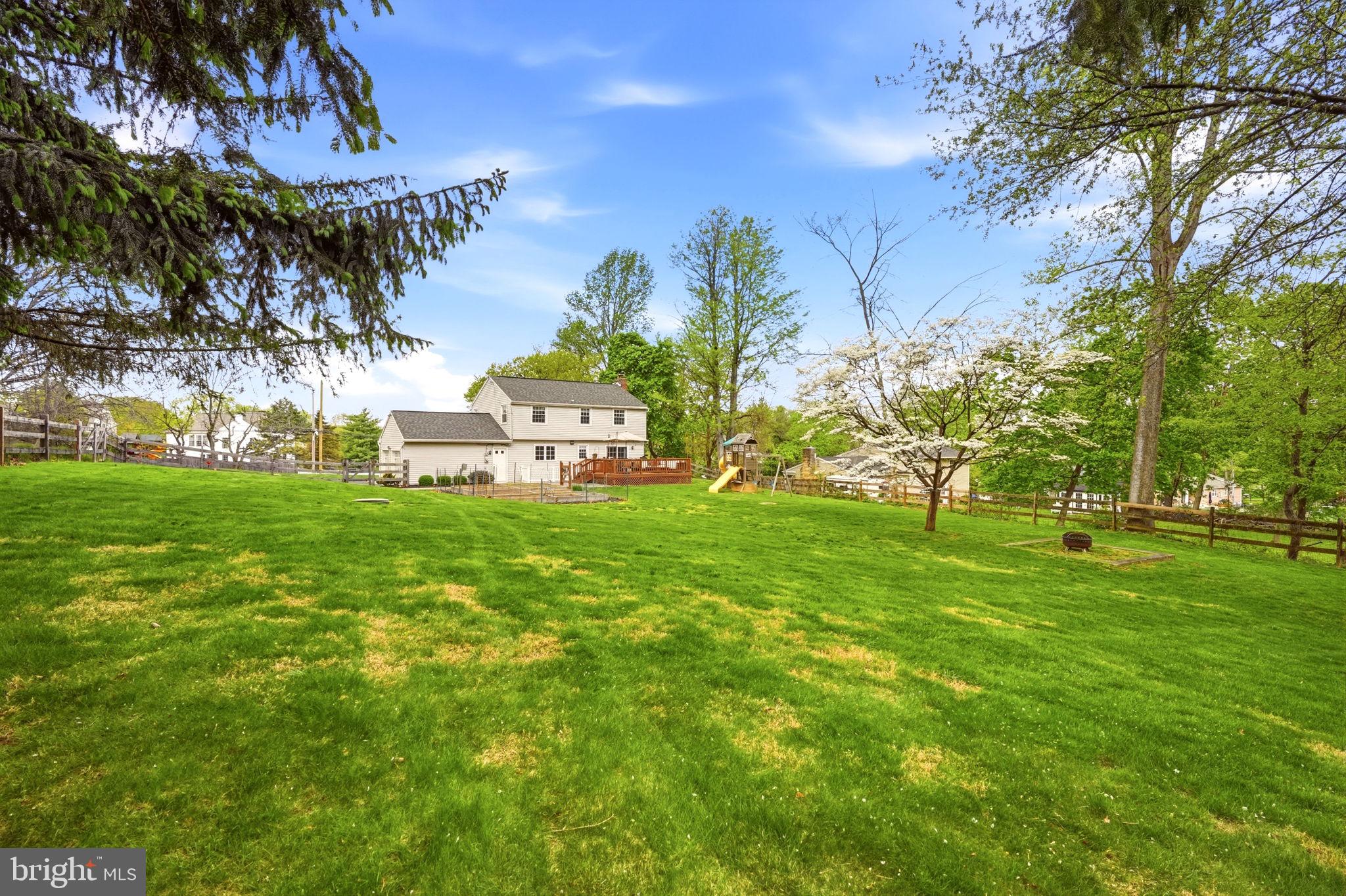 HUMMINGBIRD FARM - Residential