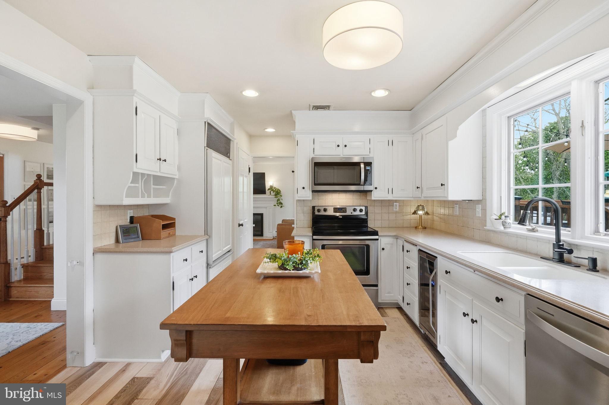HUMMINGBIRD FARM - Residential