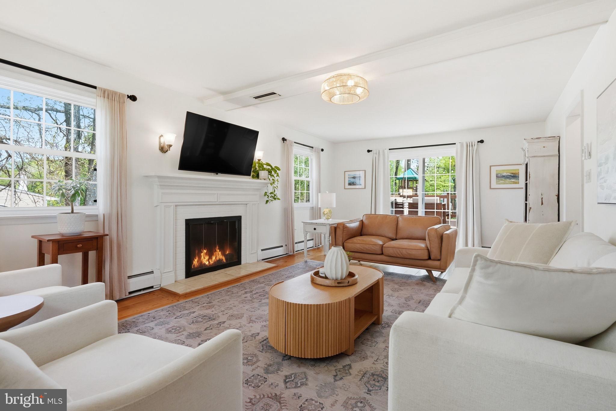 HUMMINGBIRD FARM - Residential