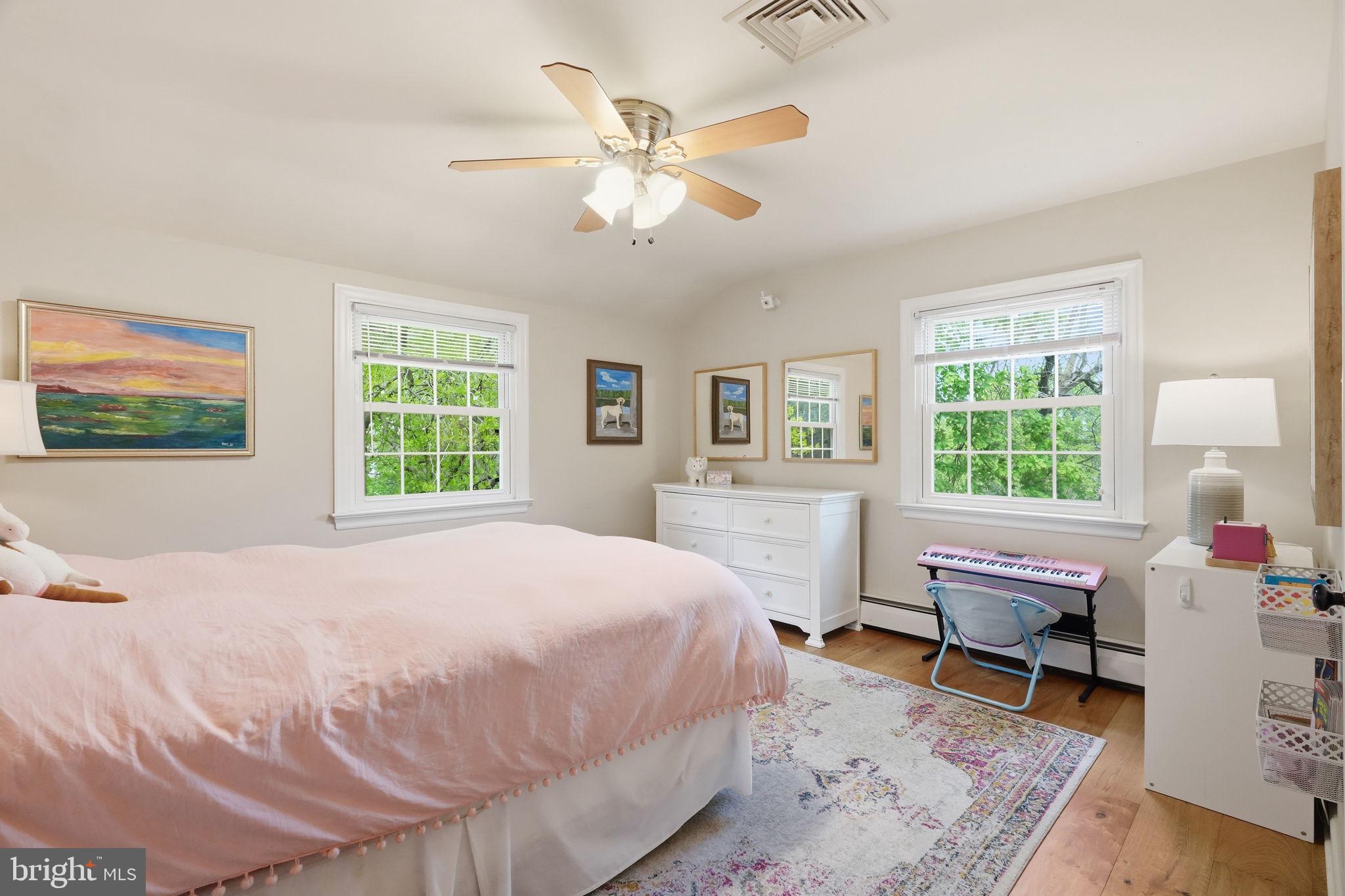 HUMMINGBIRD FARM - Residential
