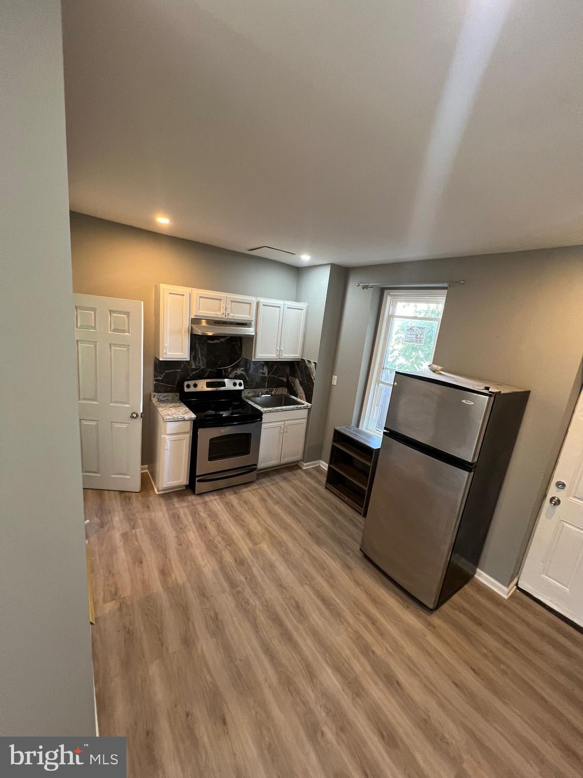 FRANKFORD - Residential Income