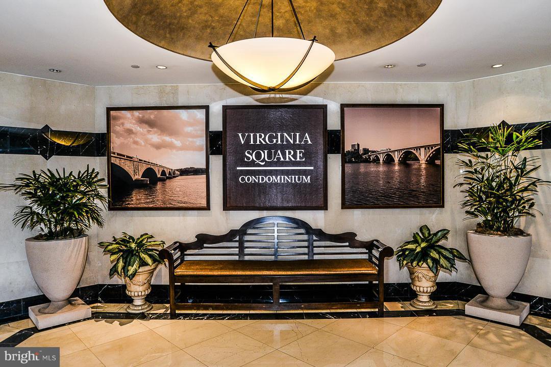 VIRGINIA SQUARE - Residential