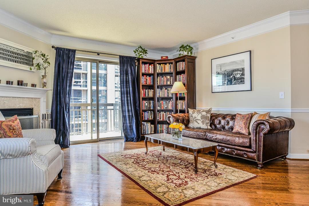 VIRGINIA SQUARE - Residential