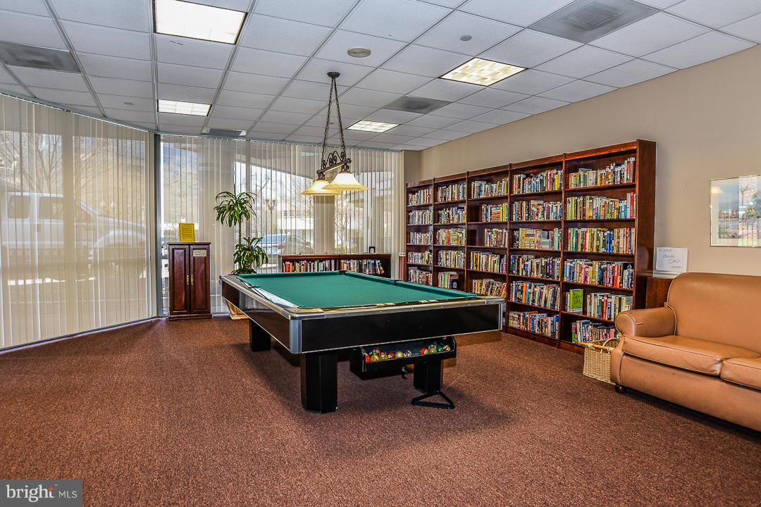 VIRGINIA SQUARE - Residential