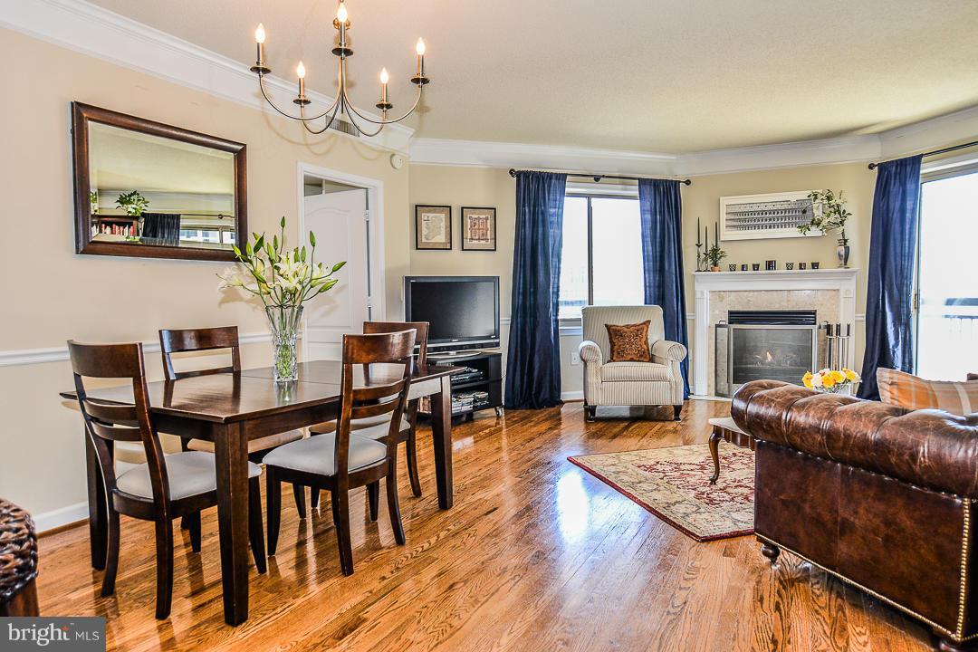 VIRGINIA SQUARE - Residential