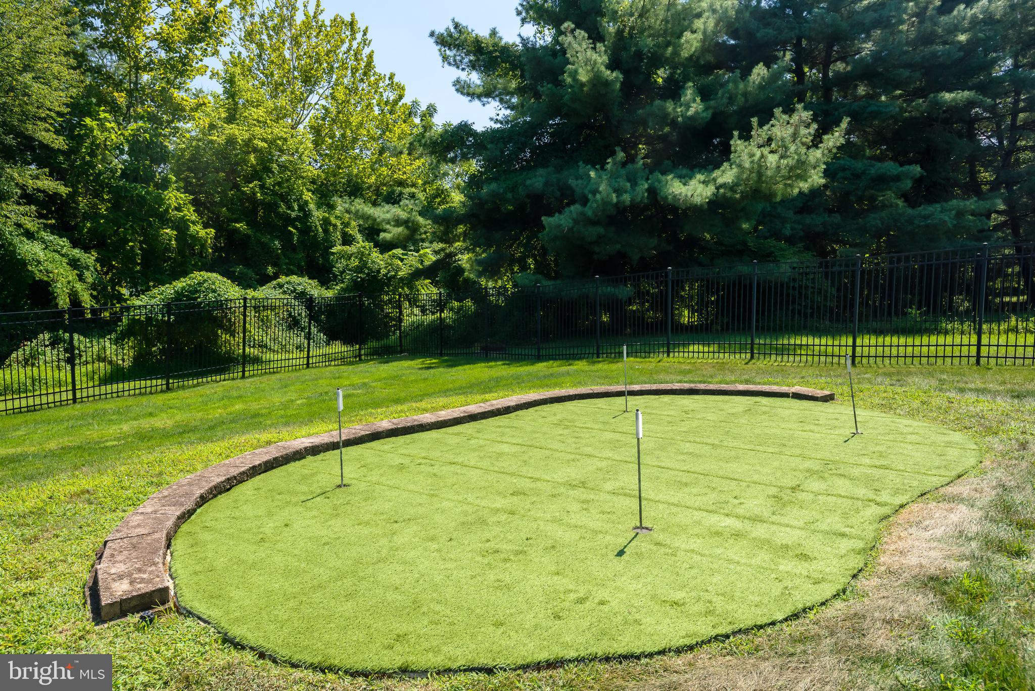 COUNTRYVIEW - Residential