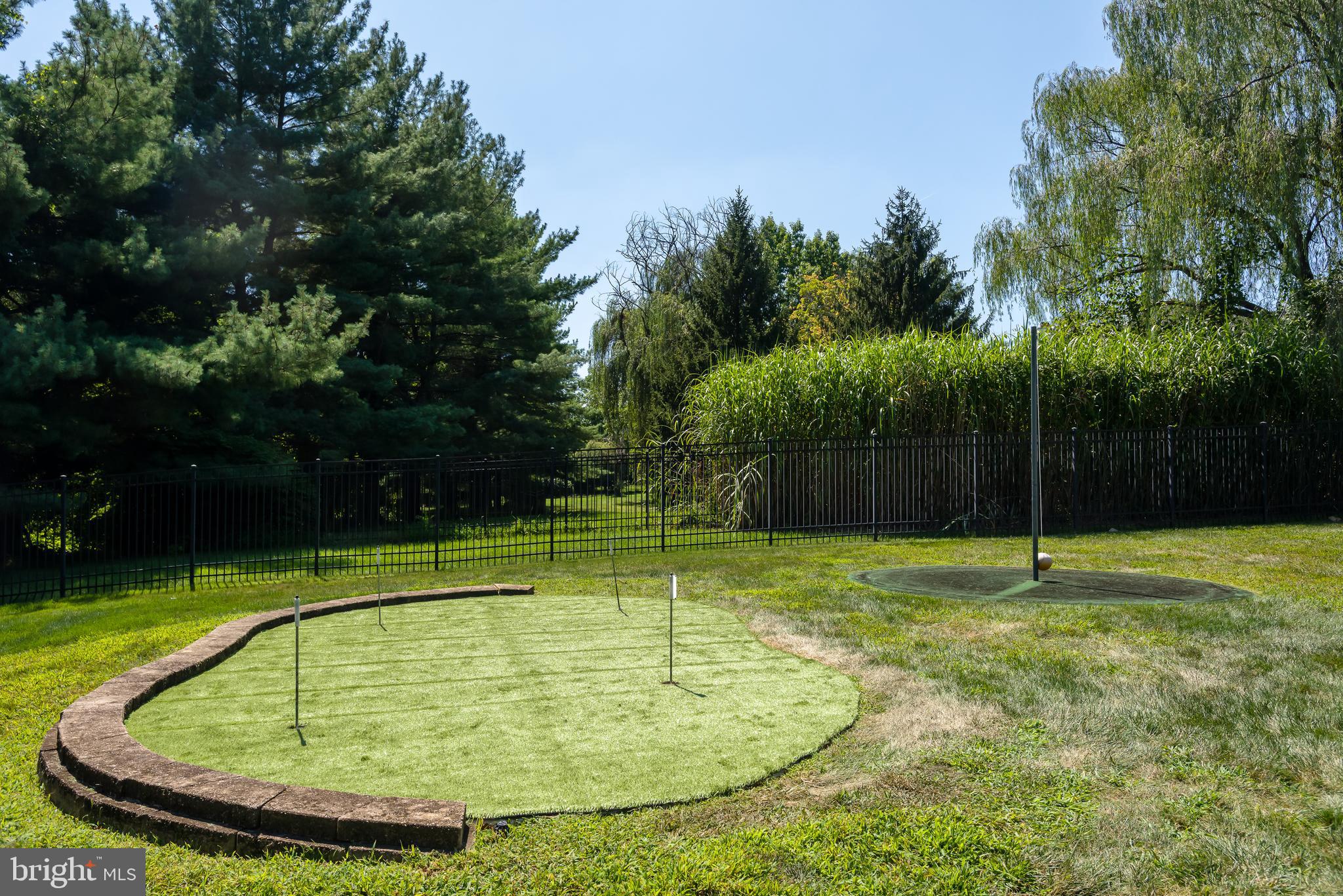 COUNTRYVIEW - Residential