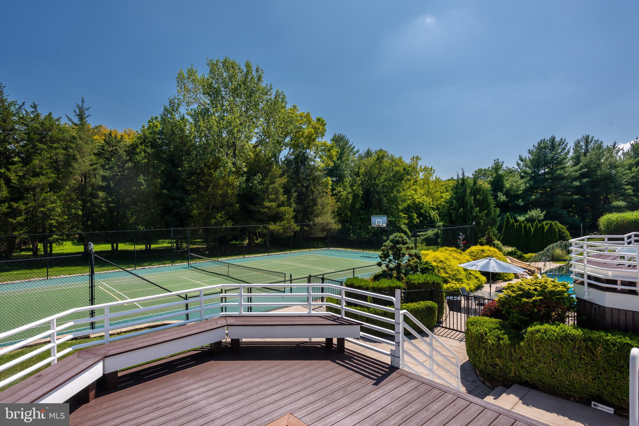 COUNTRYVIEW - Residential