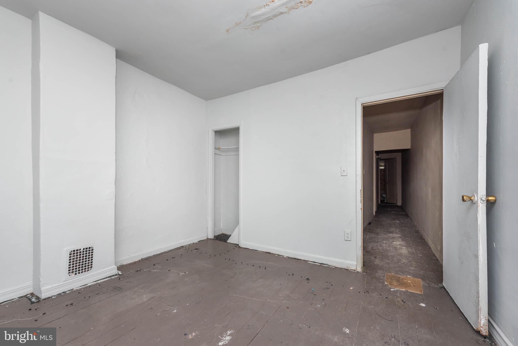 WEST BALTIMORE - Residential