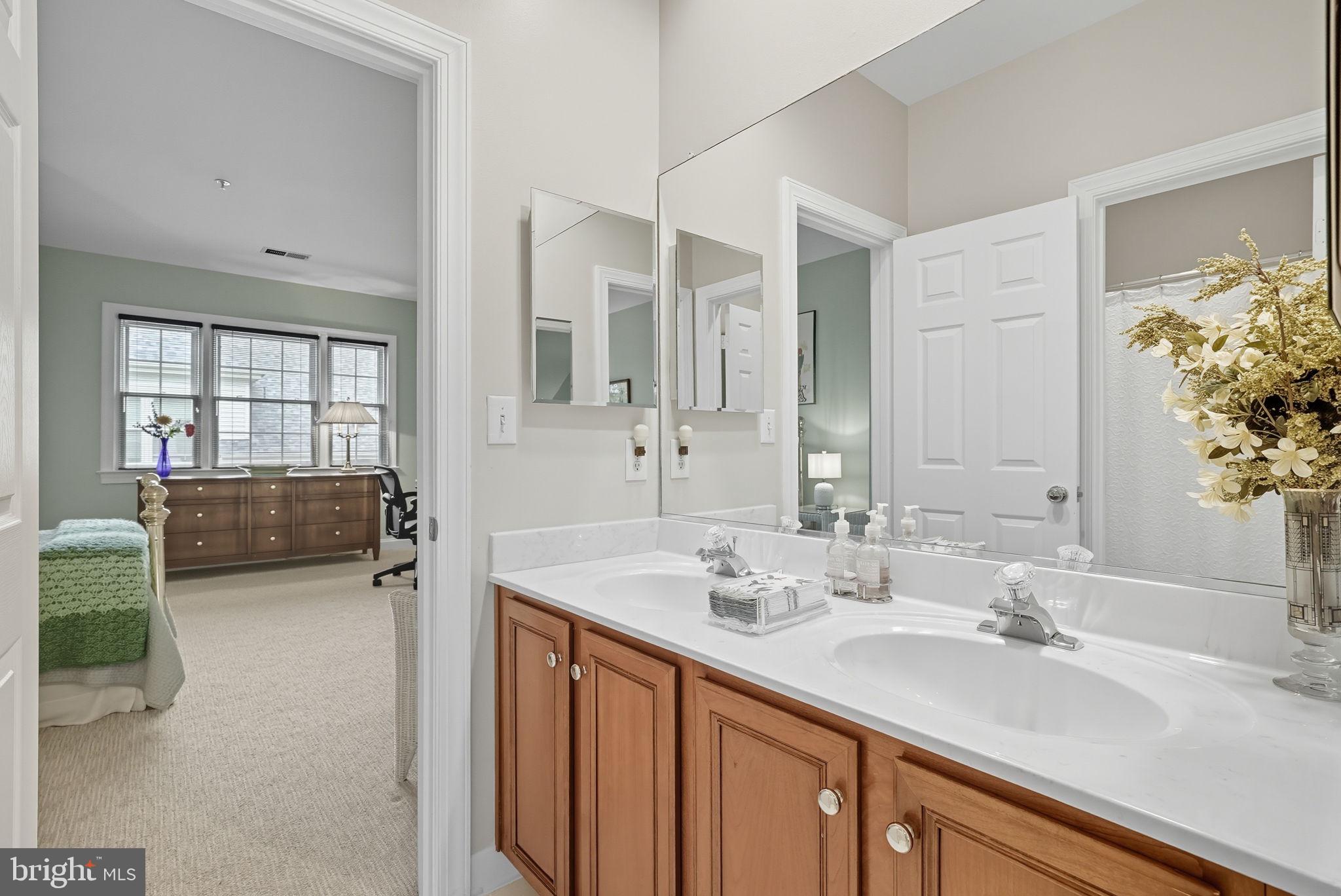 BROMPTONS AT BALLSTON - Residential