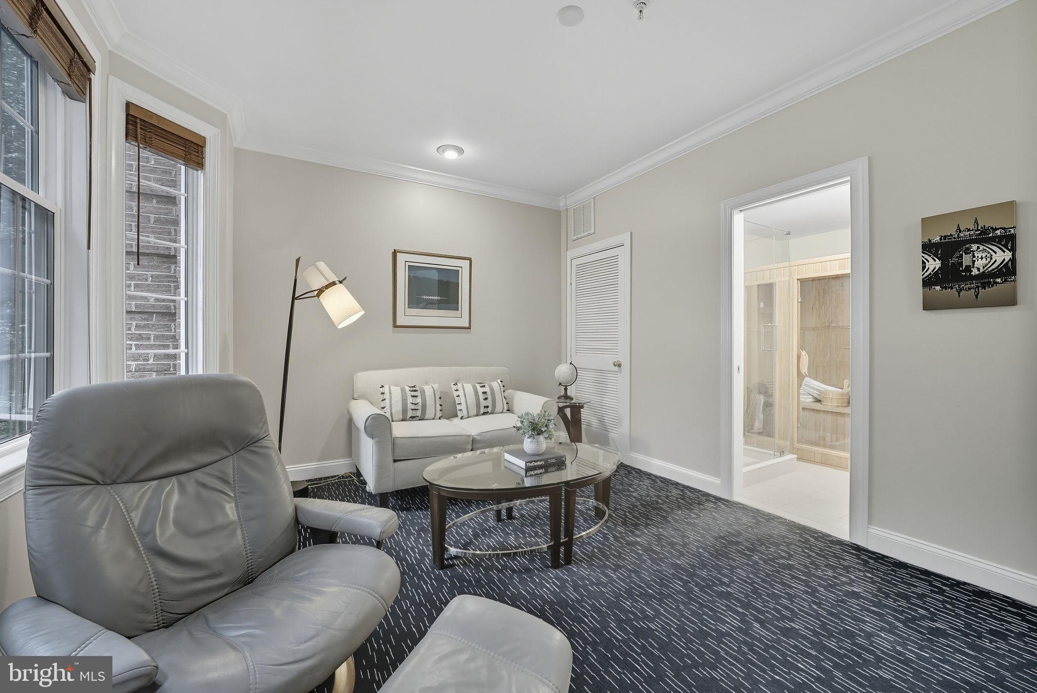 BROMPTONS AT BALLSTON - Residential