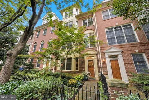 1044 N STAFFORD STREET ARLINGTON VA 22201