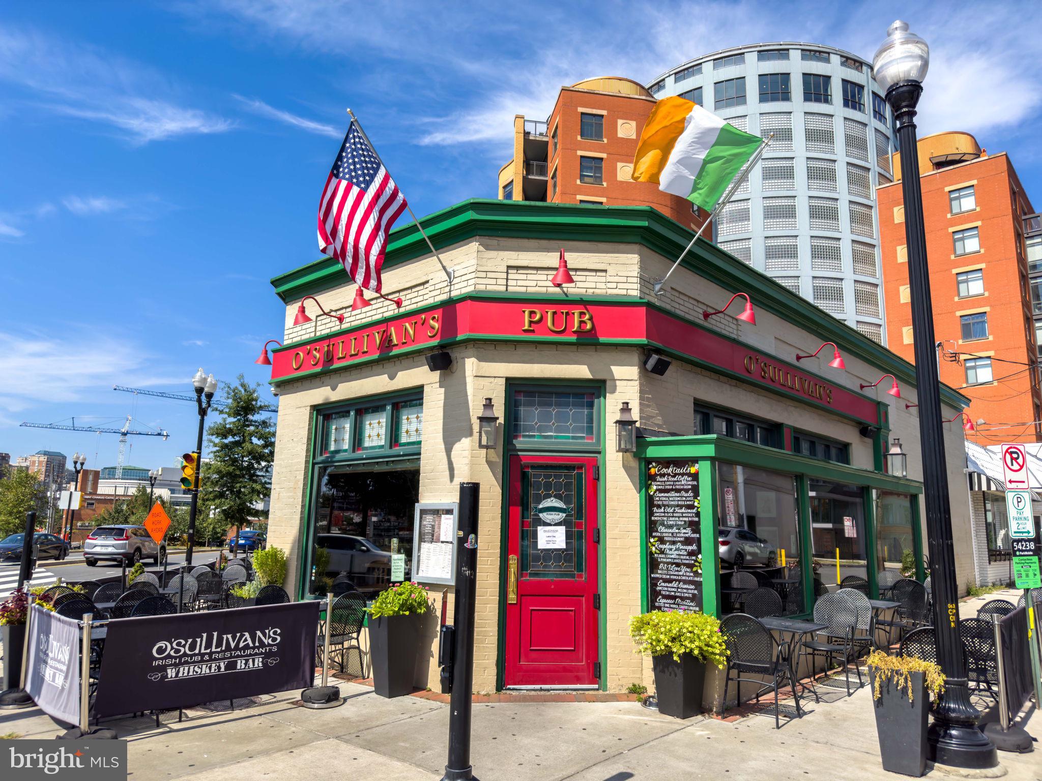 BROMPTONS AT BALLSTON - Residential