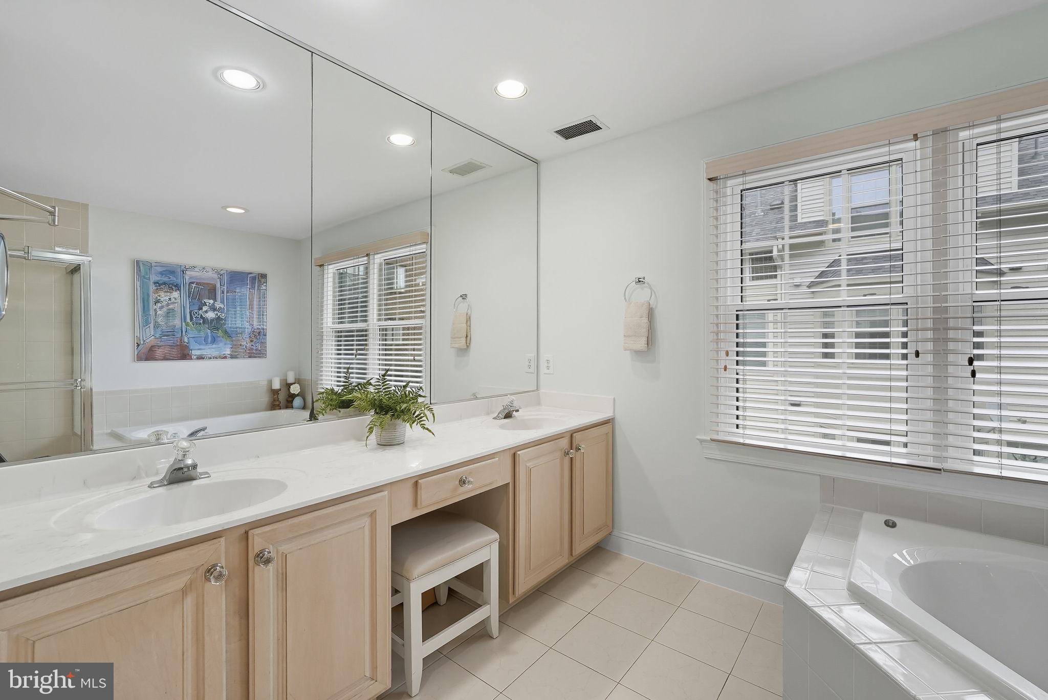 BROMPTONS AT BALLSTON - Residential