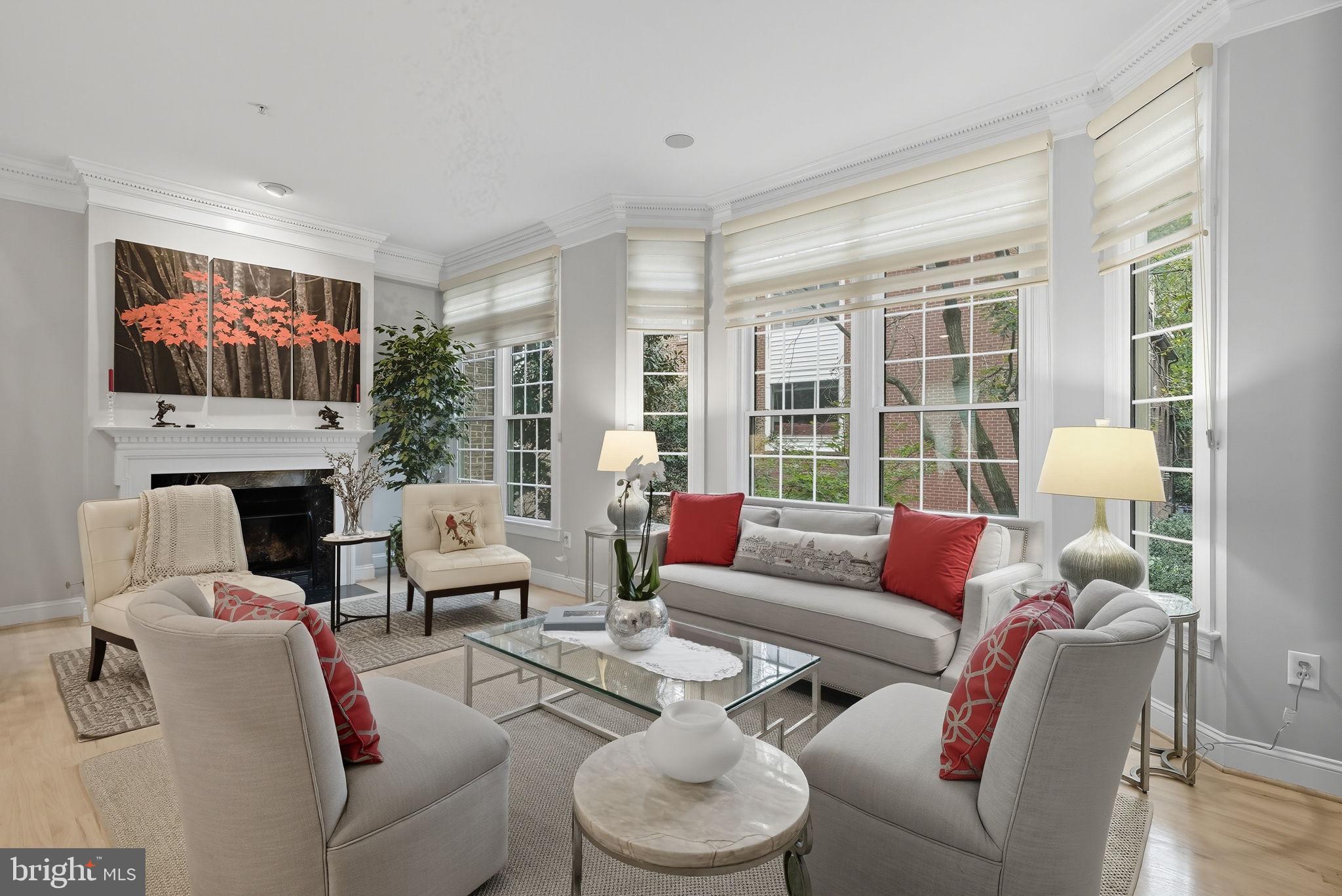 BROMPTONS AT BALLSTON - Residential