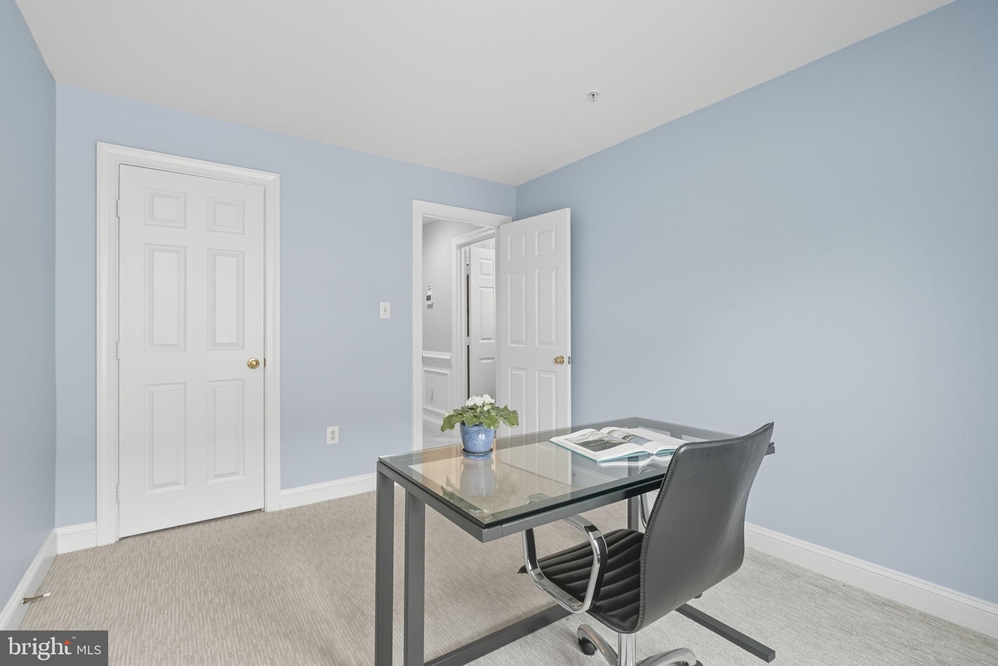 BROMPTONS AT BALLSTON - Residential