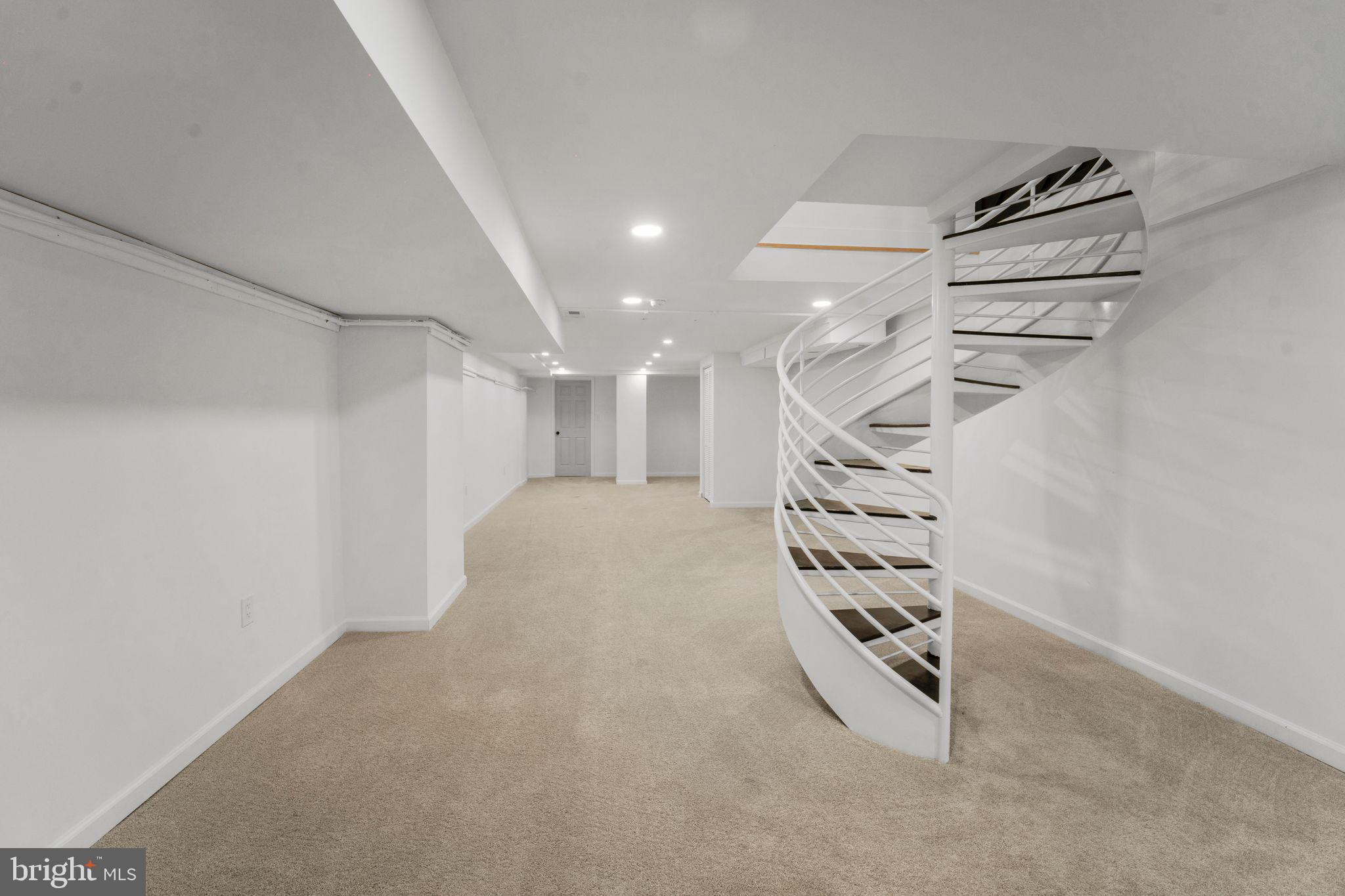 EAST BALTIMORE MIDWAY - Residential