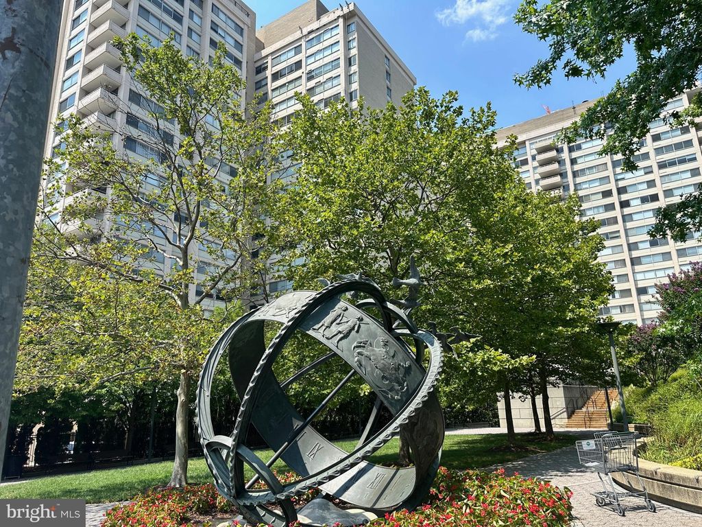 Photo of 4515 Willard Avenue #1203S, CHEVY CHASE, MD 20815 (MLS # MDMC2201386)