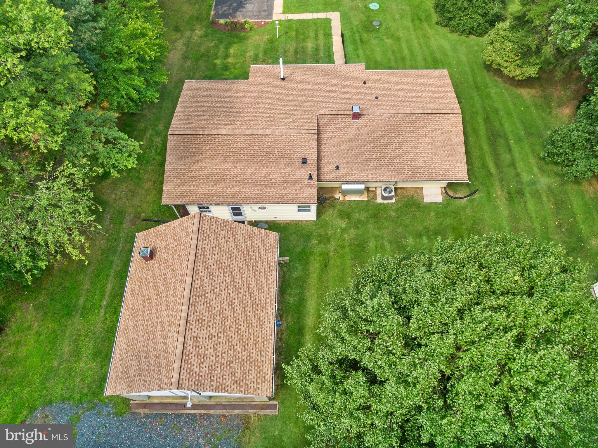1915 PARK BEACH DRIVE