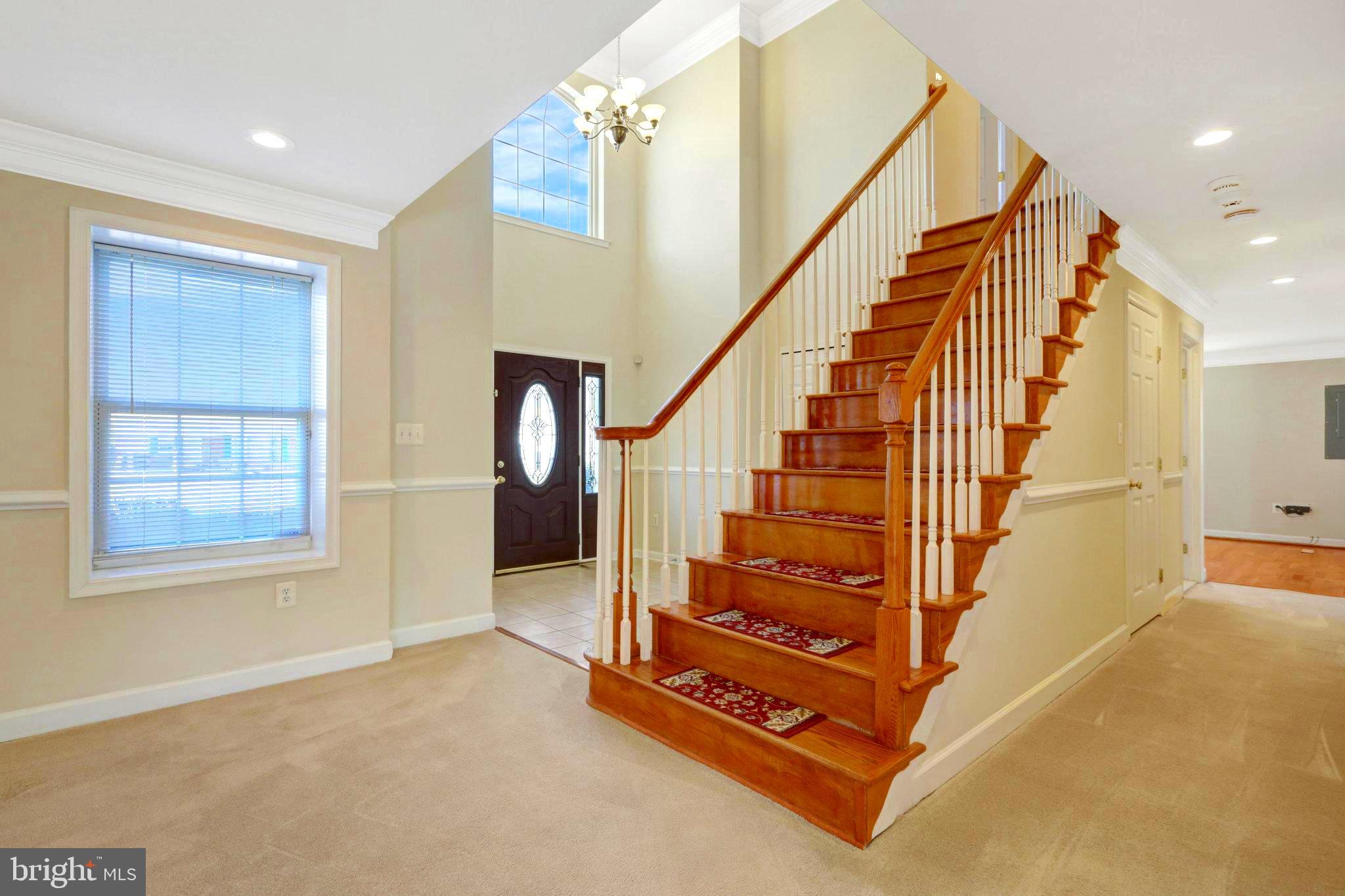 LOISDALE ESTATES - Residential Lease