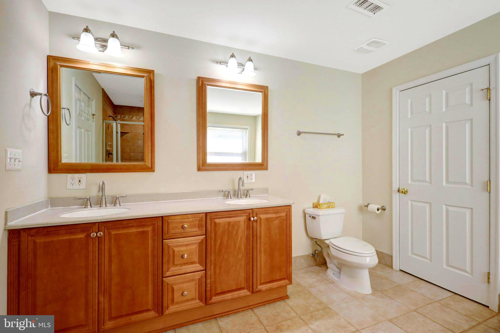 LOISDALE ESTATES - Residential Lease