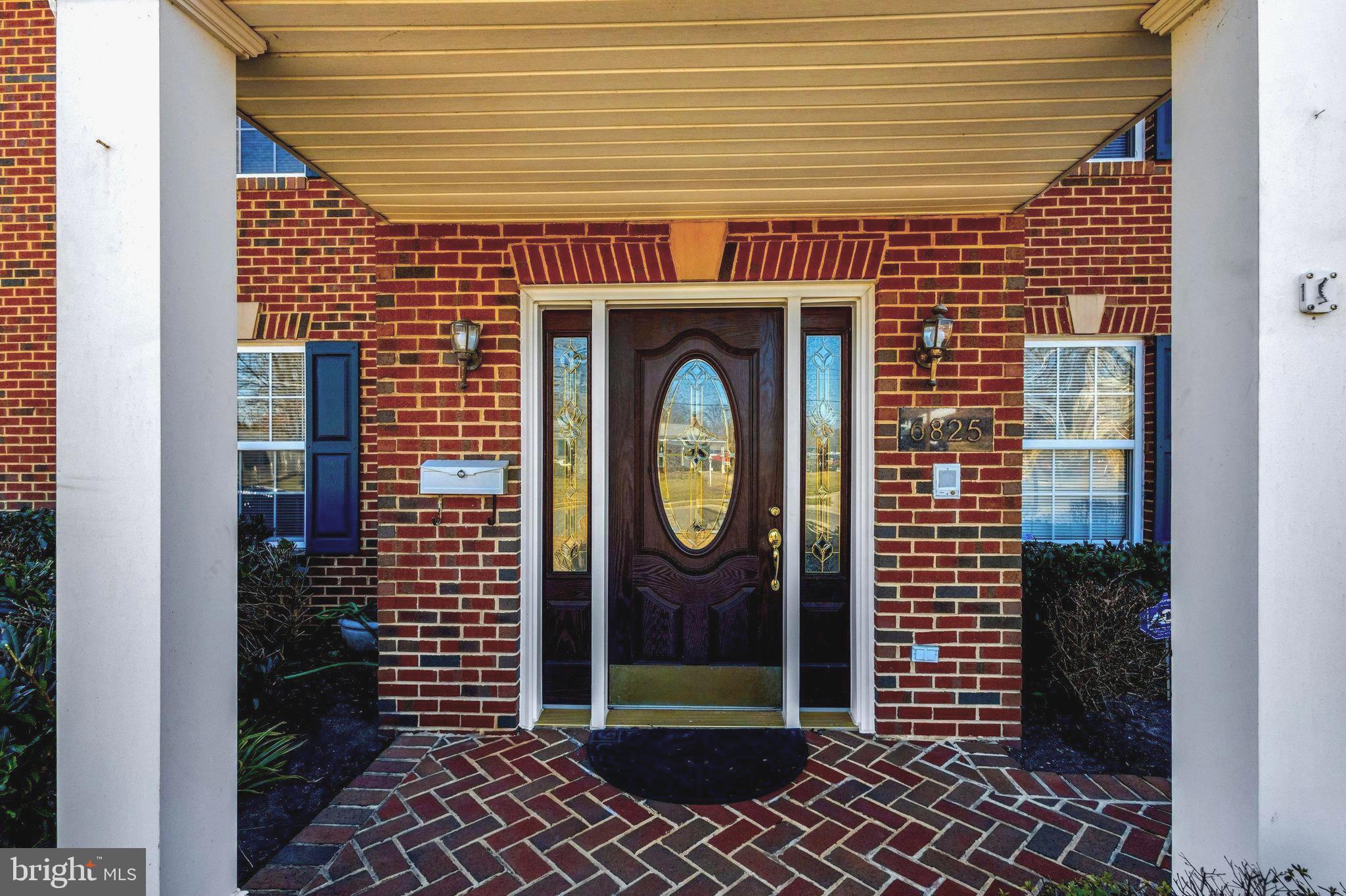 LOISDALE ESTATES - Residential Lease