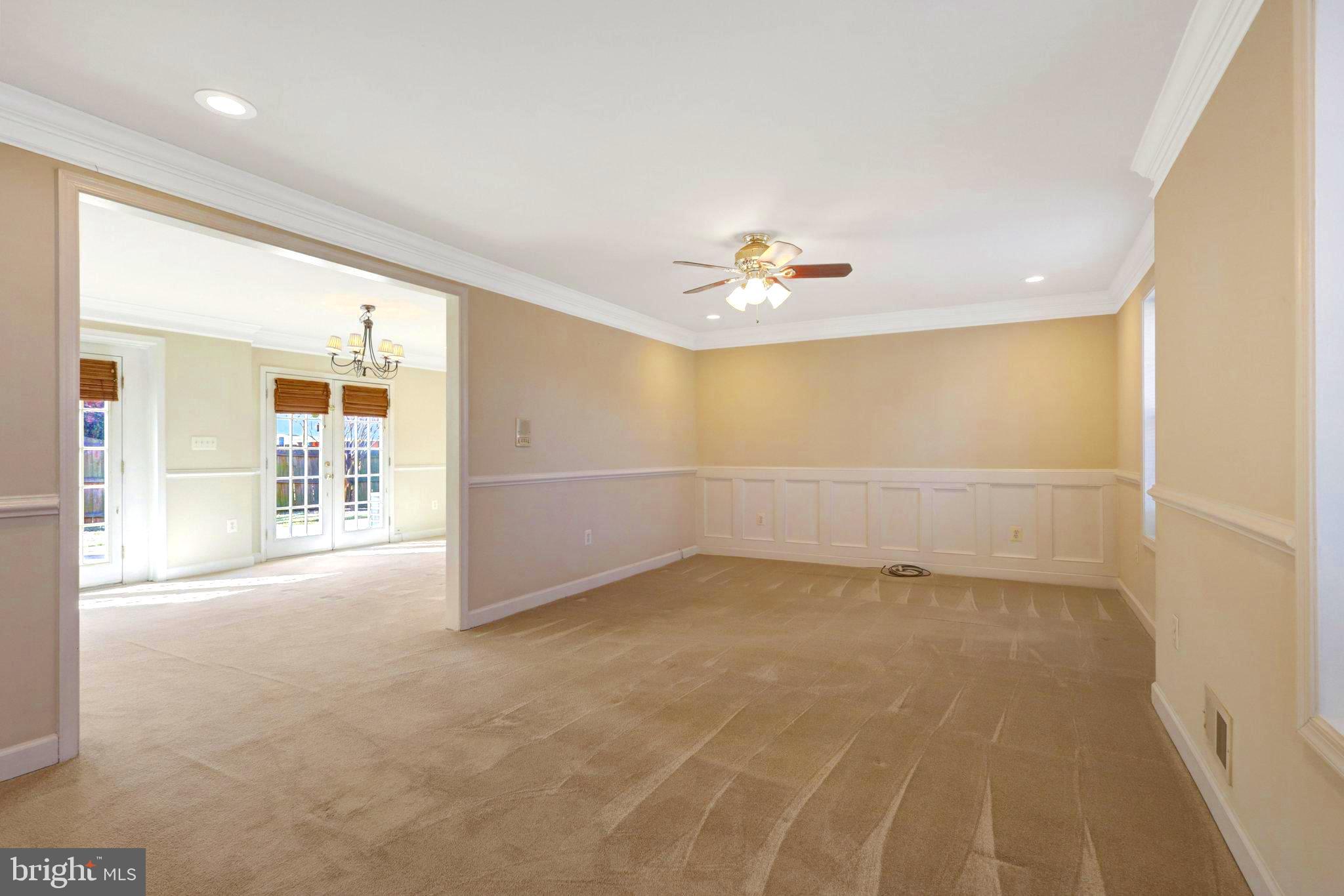 LOISDALE ESTATES - Residential Lease