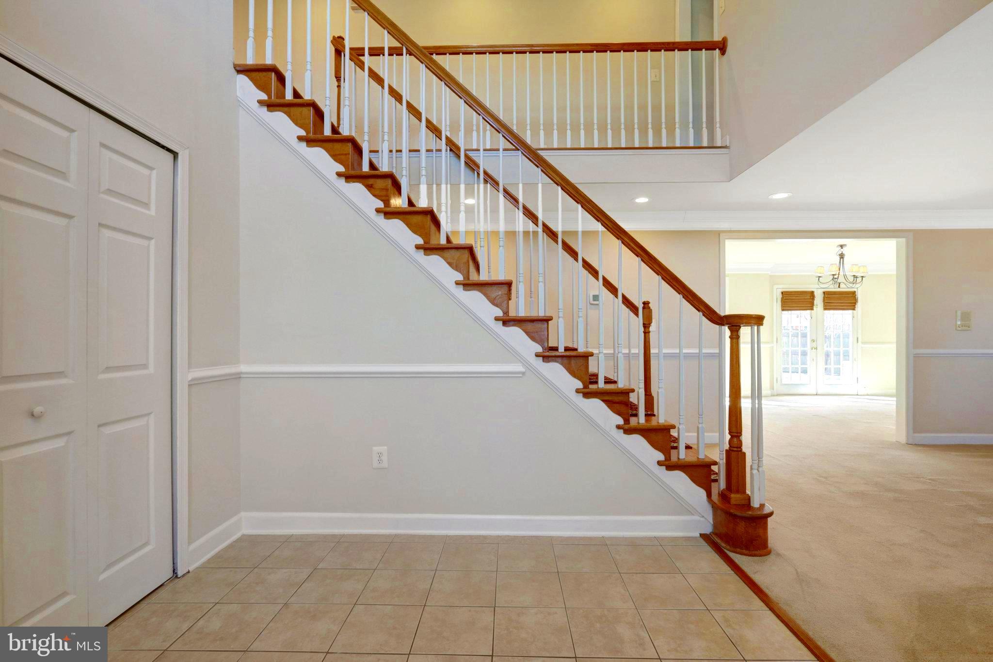 LOISDALE ESTATES - Residential Lease