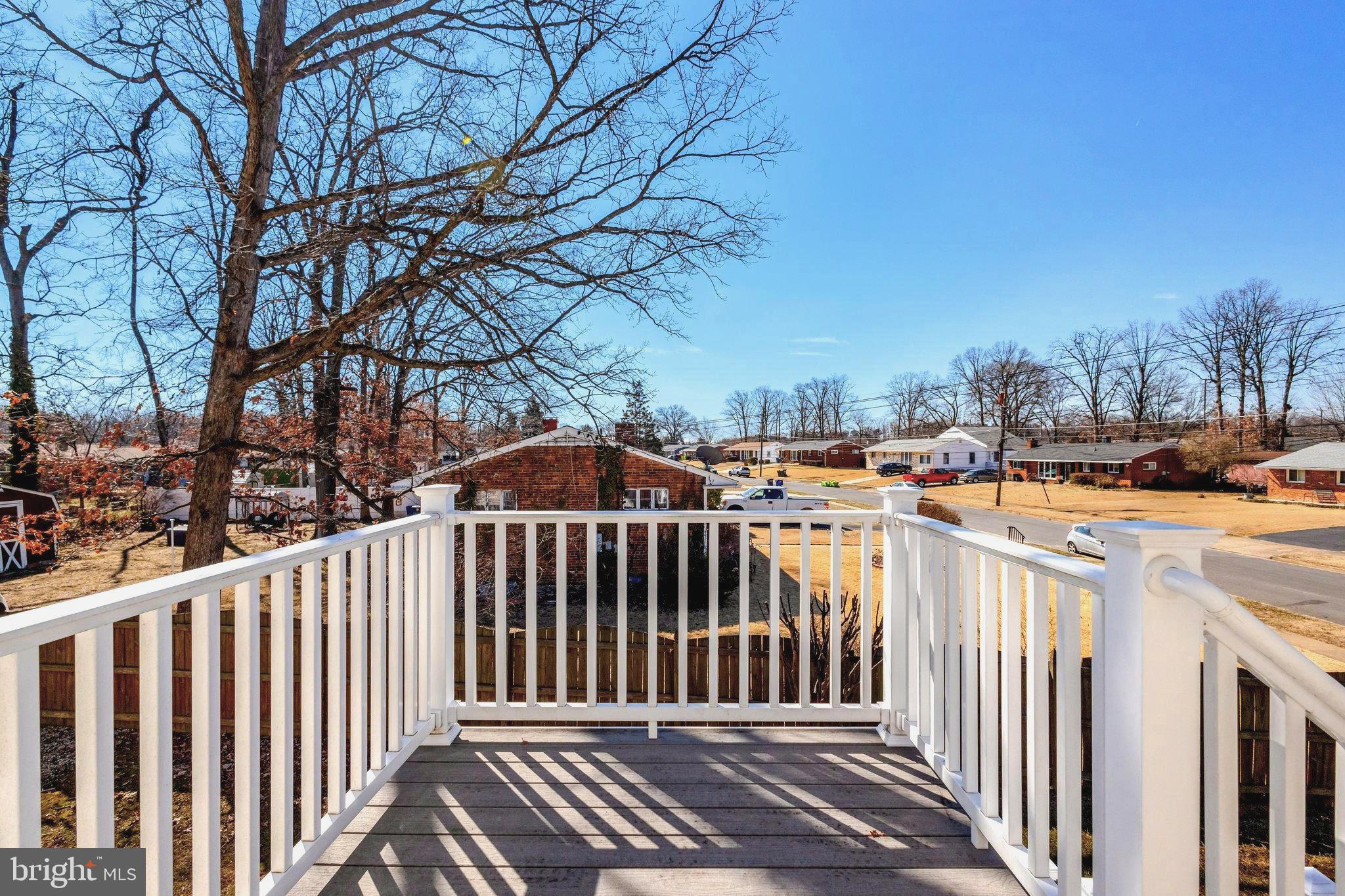 LOISDALE ESTATES - Residential Lease