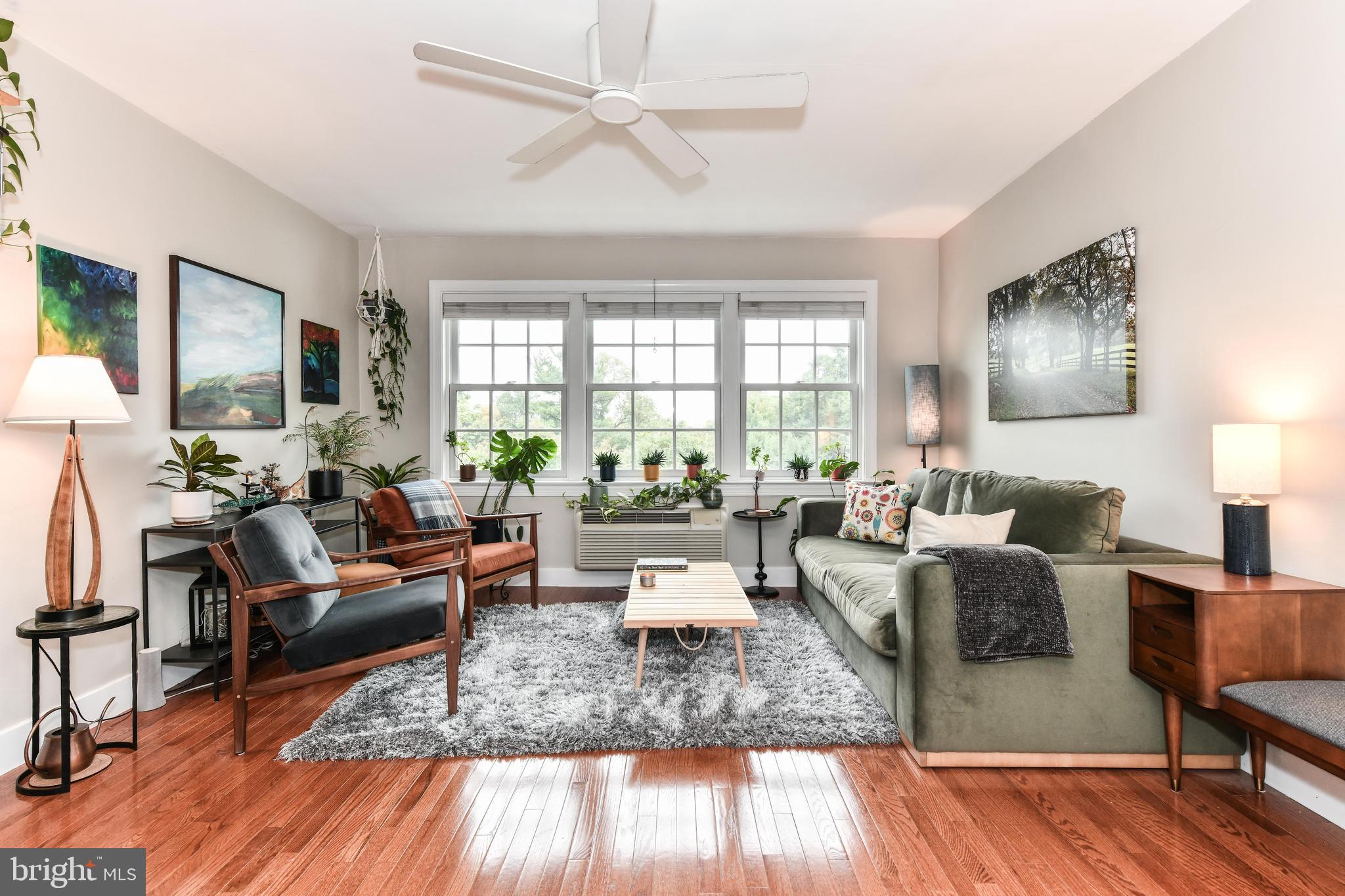 1808 W ABINGDON DRIVE 302