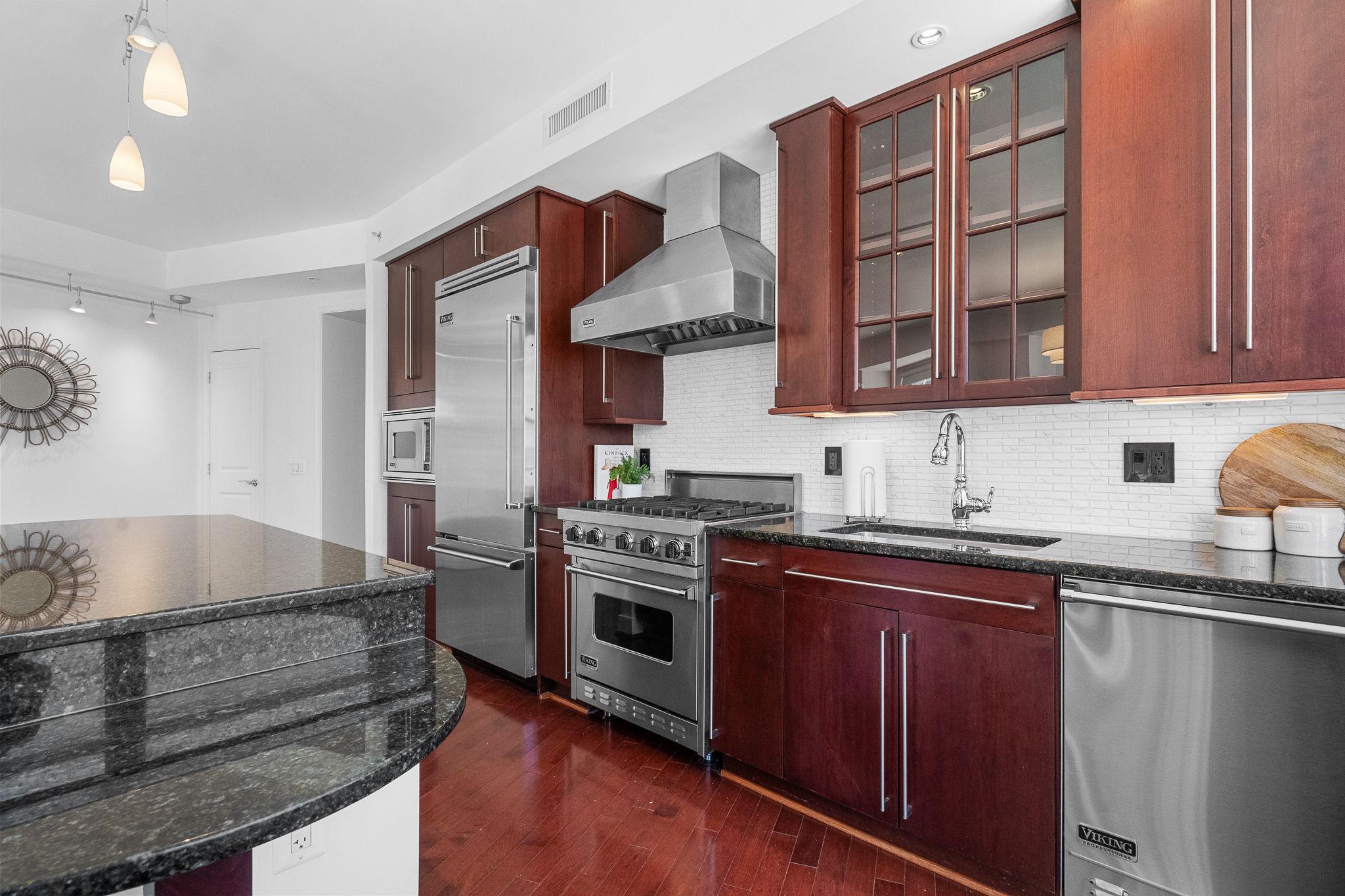LIONSGATE - Residential