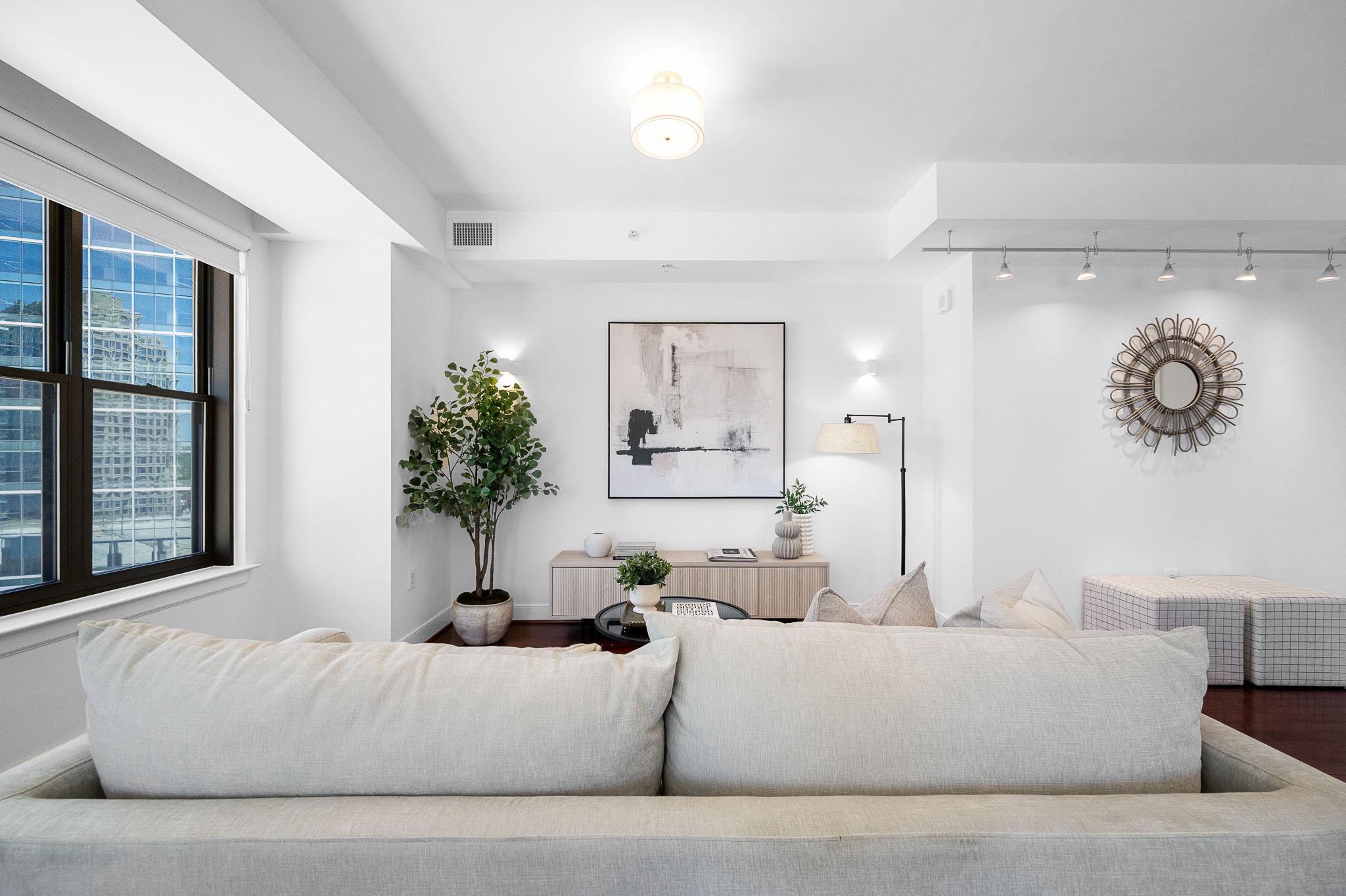 LIONSGATE - Residential