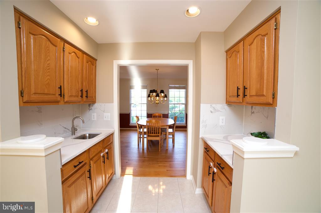 ASHBURN VILLAGE - Residential