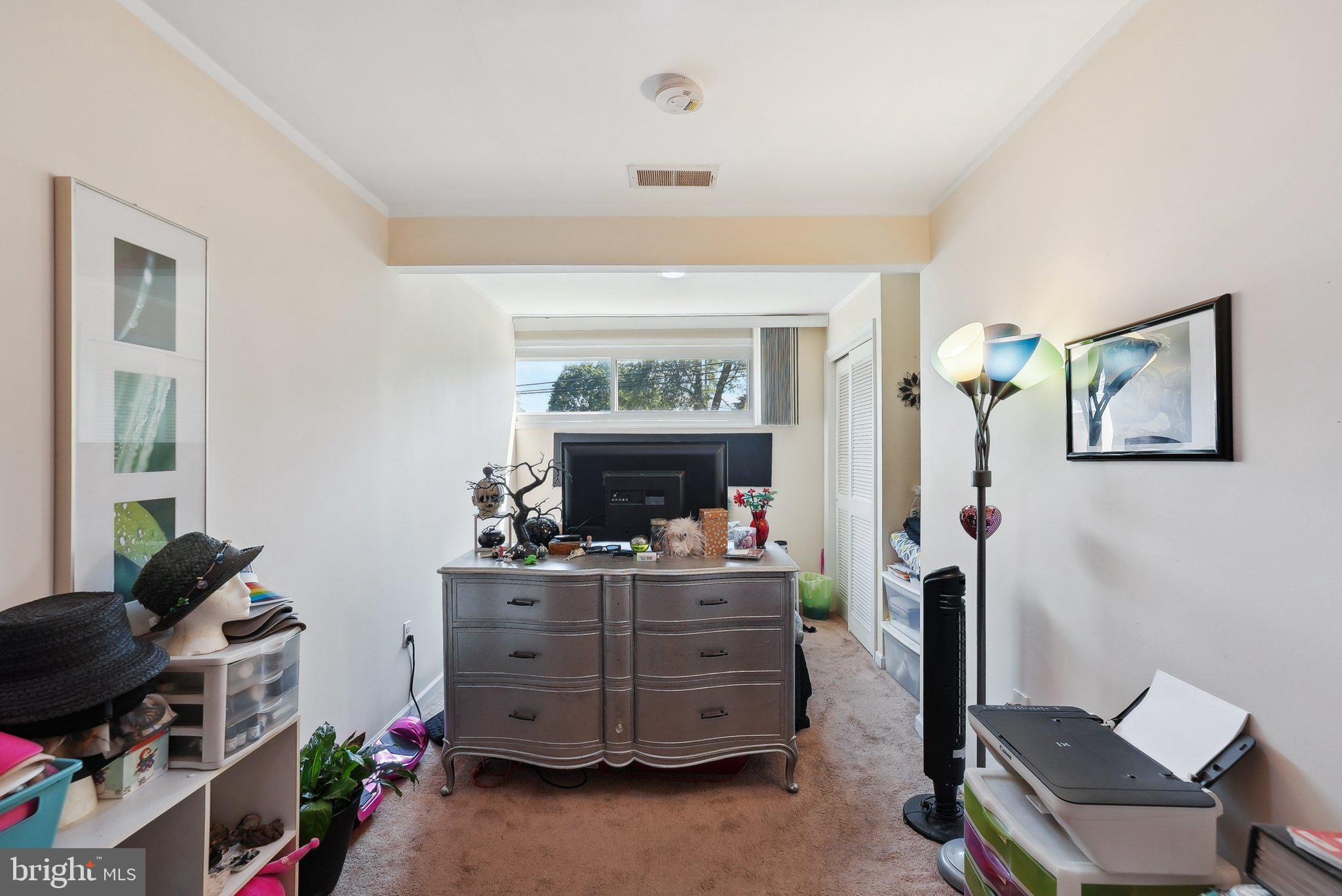 GREEN LANE - Commercial Sale