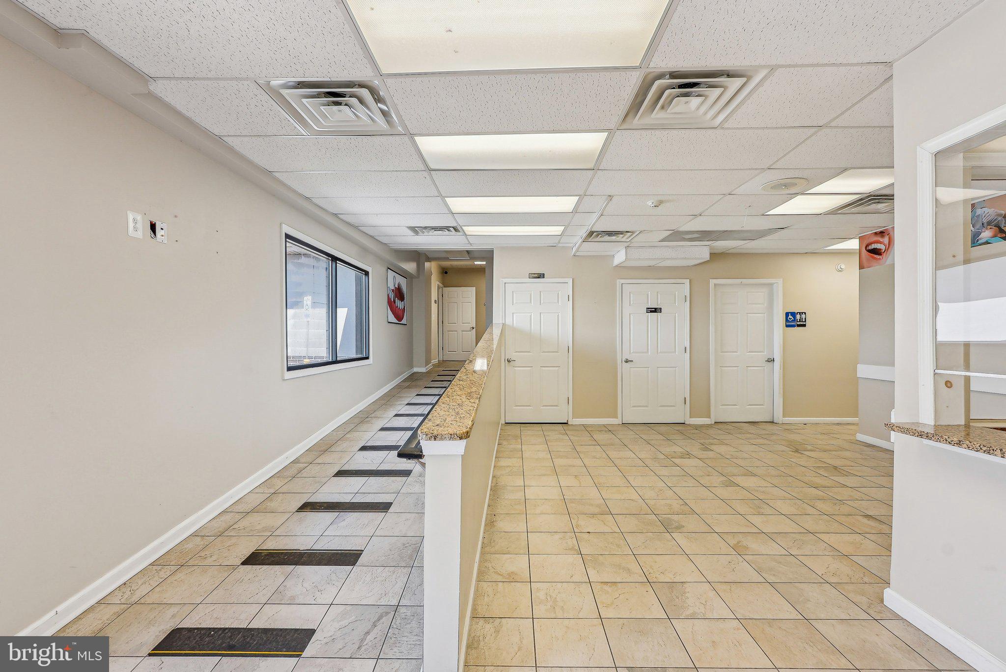 GREEN LANE - Commercial Sale