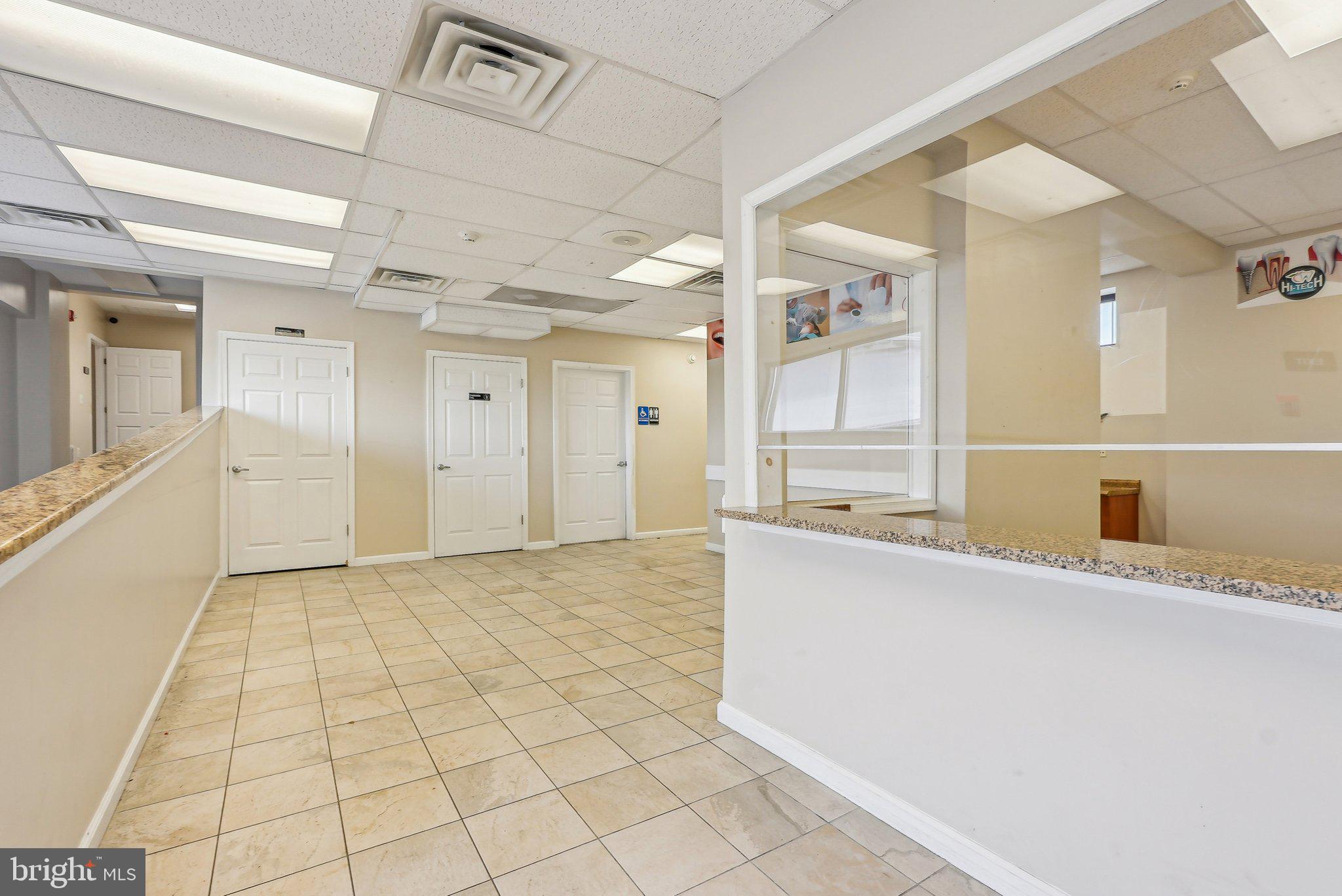 GREEN LANE - Commercial Sale