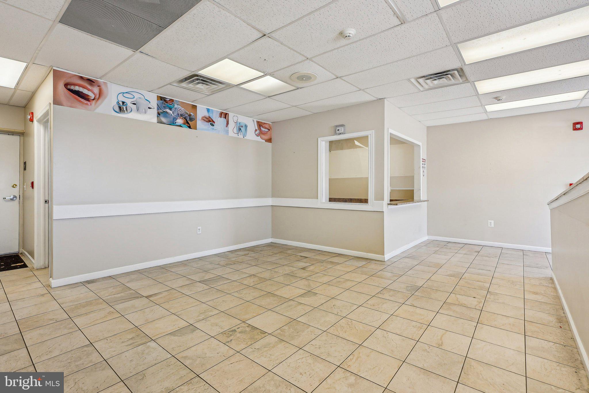 GREEN LANE - Commercial Sale