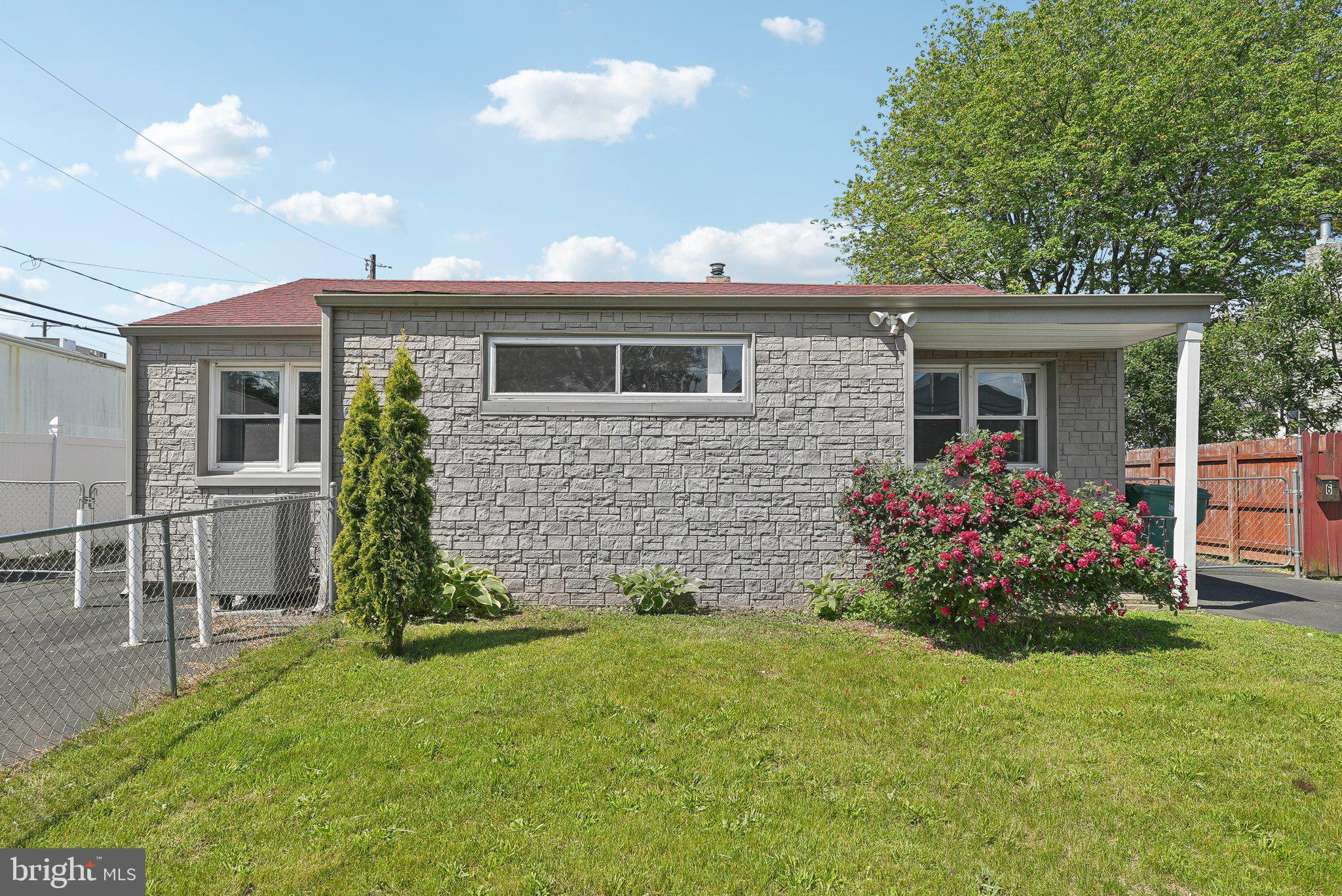 GREEN LANE - Commercial Sale