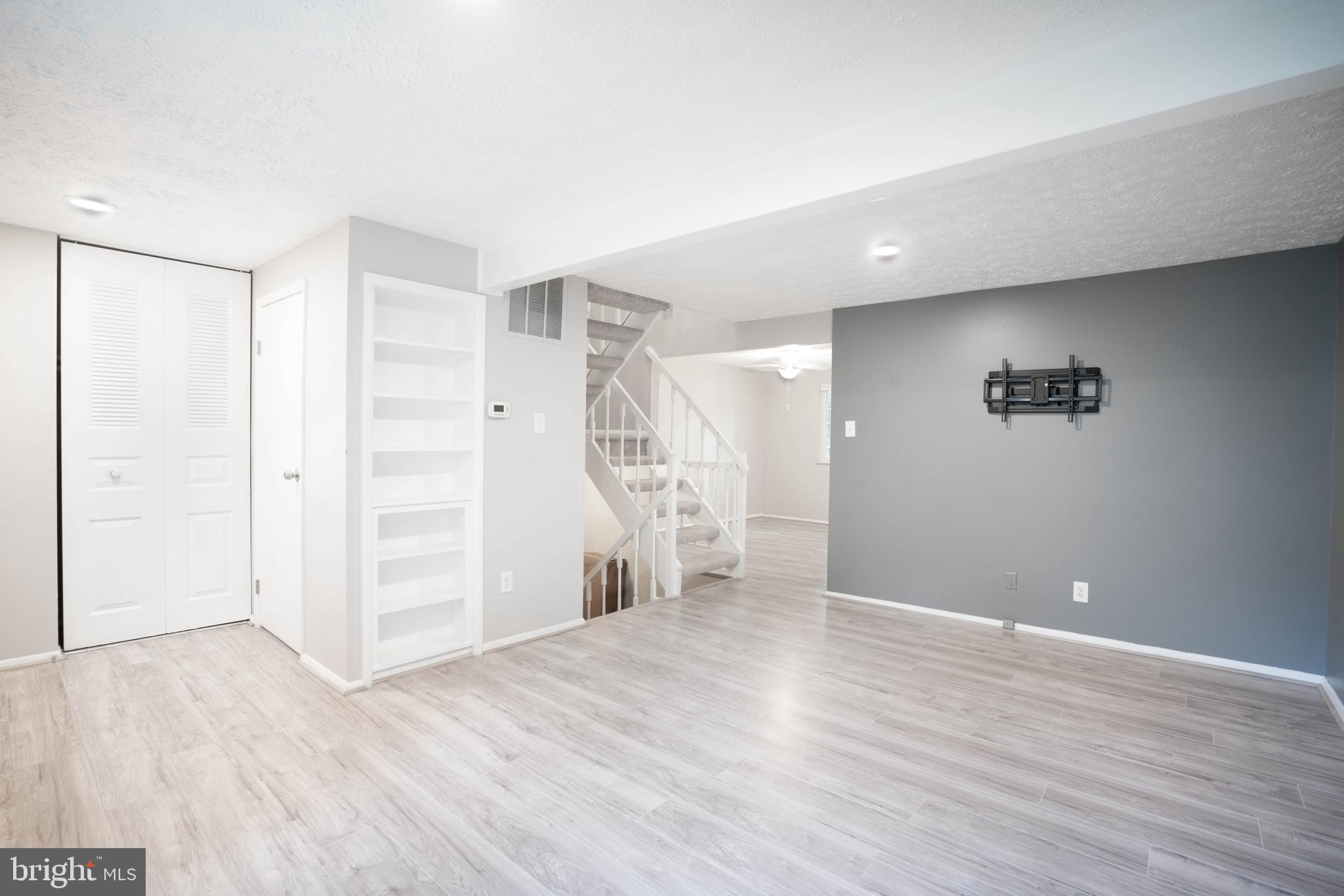 8015 STEEPLE CHASE COURT