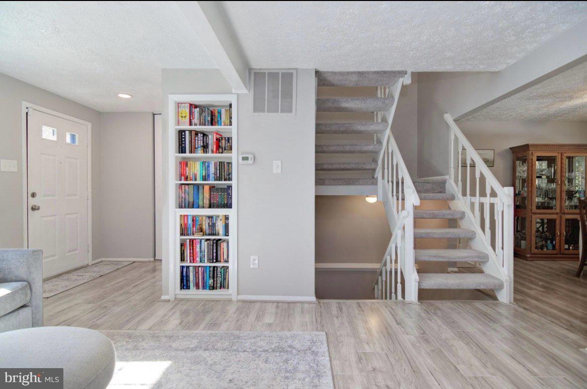 8015 STEEPLE CHASE COURT