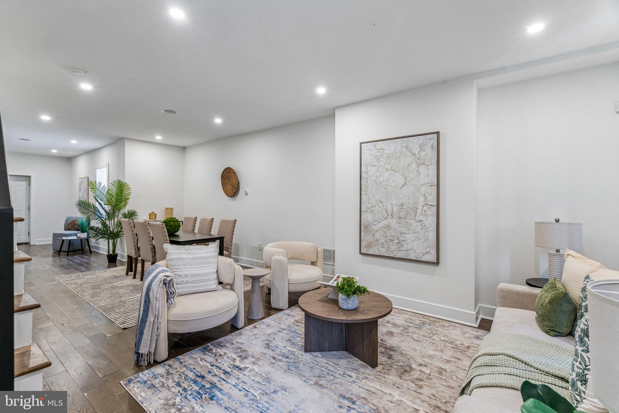 34 S RUBY STREET