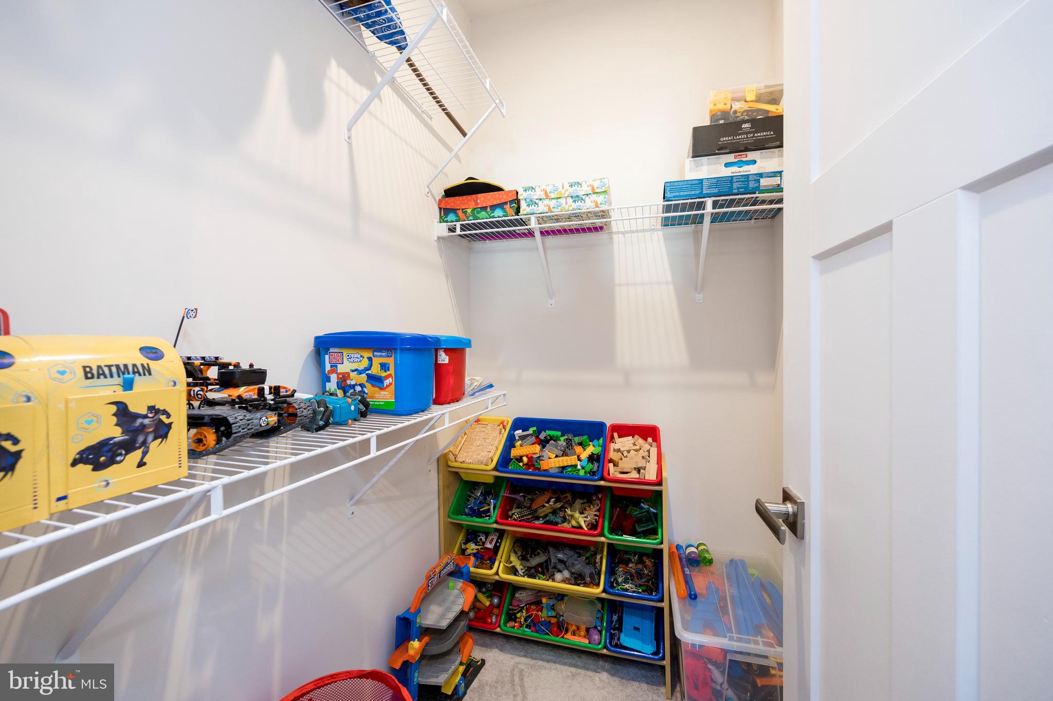 MAPLEVIEW - Residential