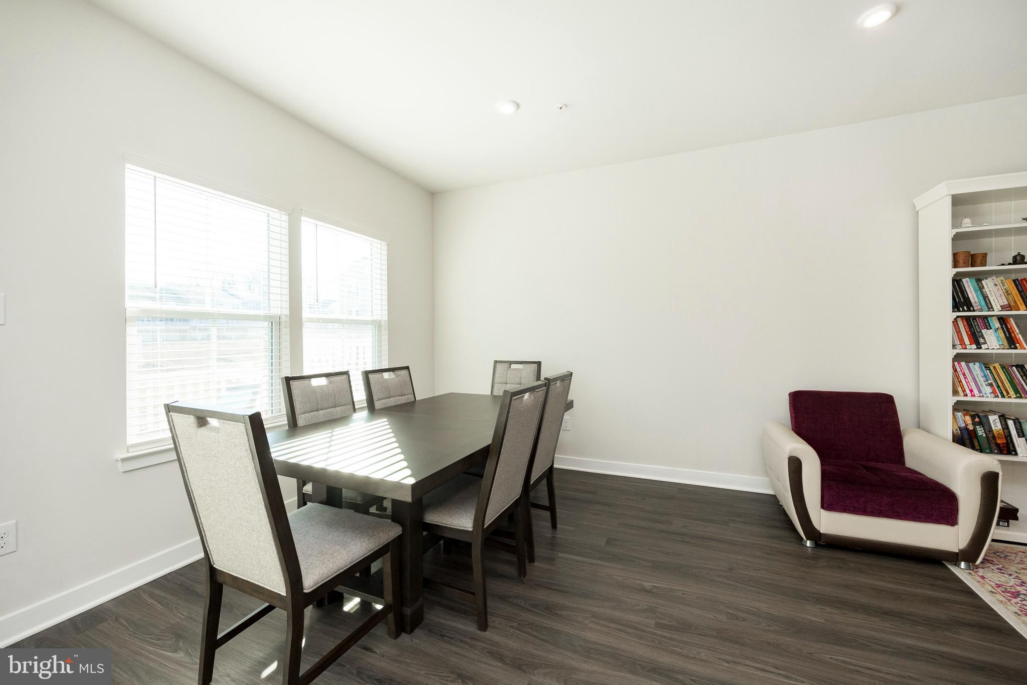 MAPLEVIEW - Residential