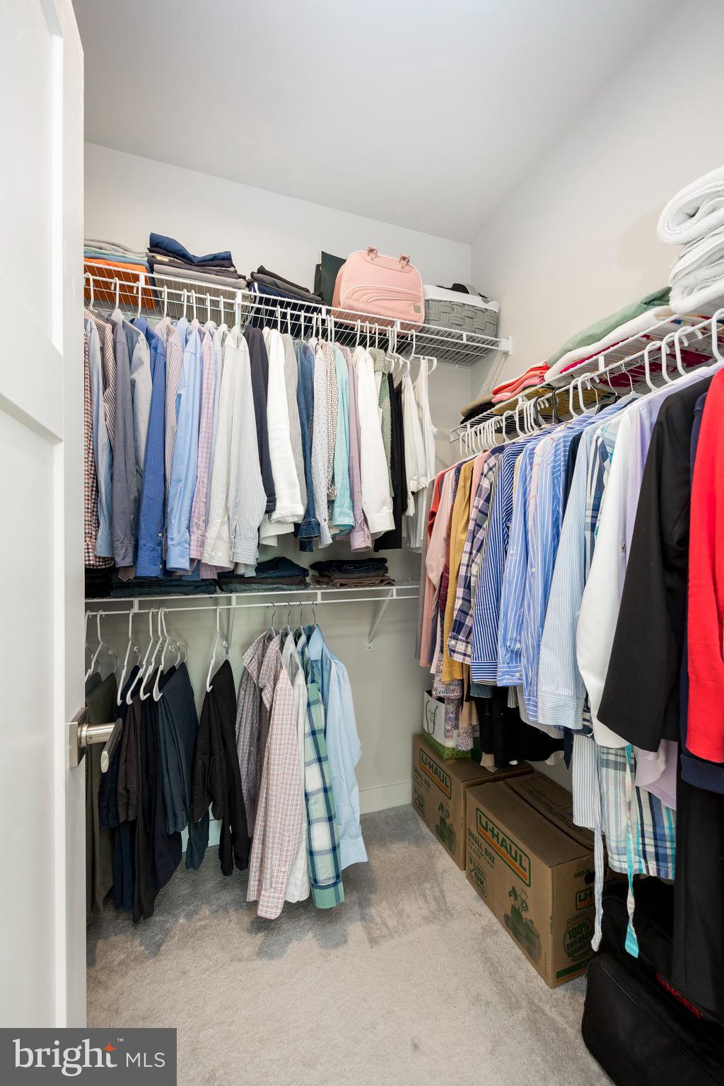 MAPLEVIEW - Residential